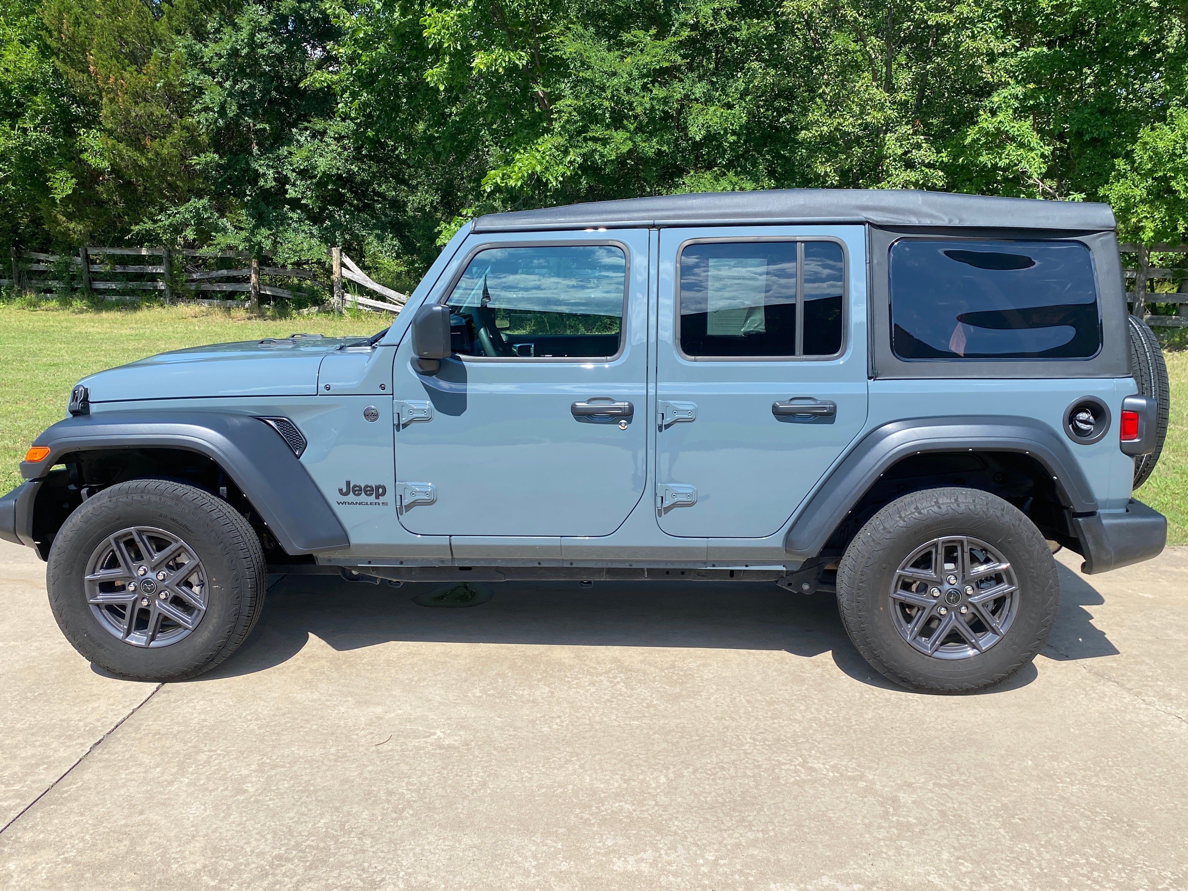 2025 Jeep Wrangler Sport S
