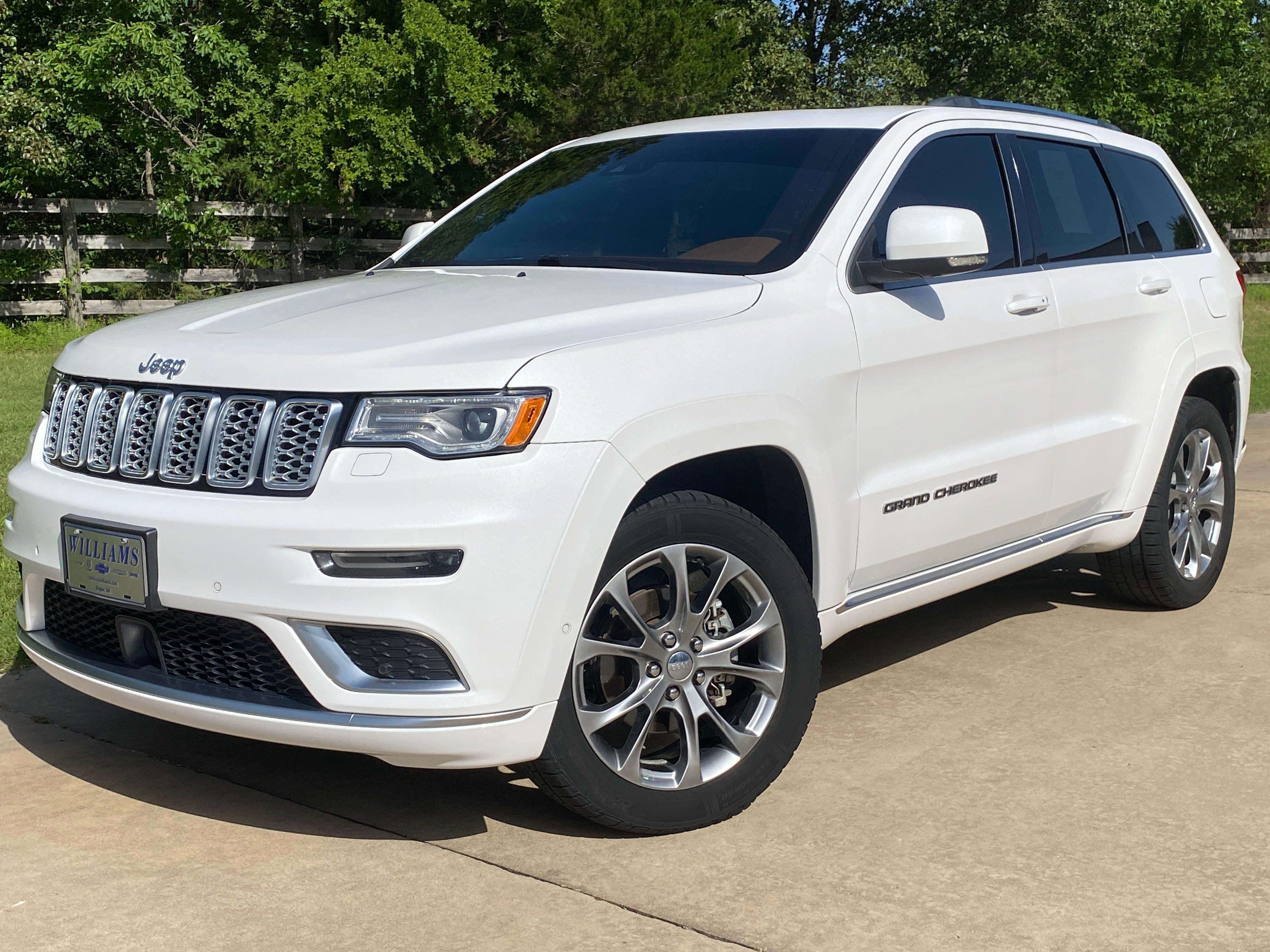 2019 Jeep Grand Cherokee Base