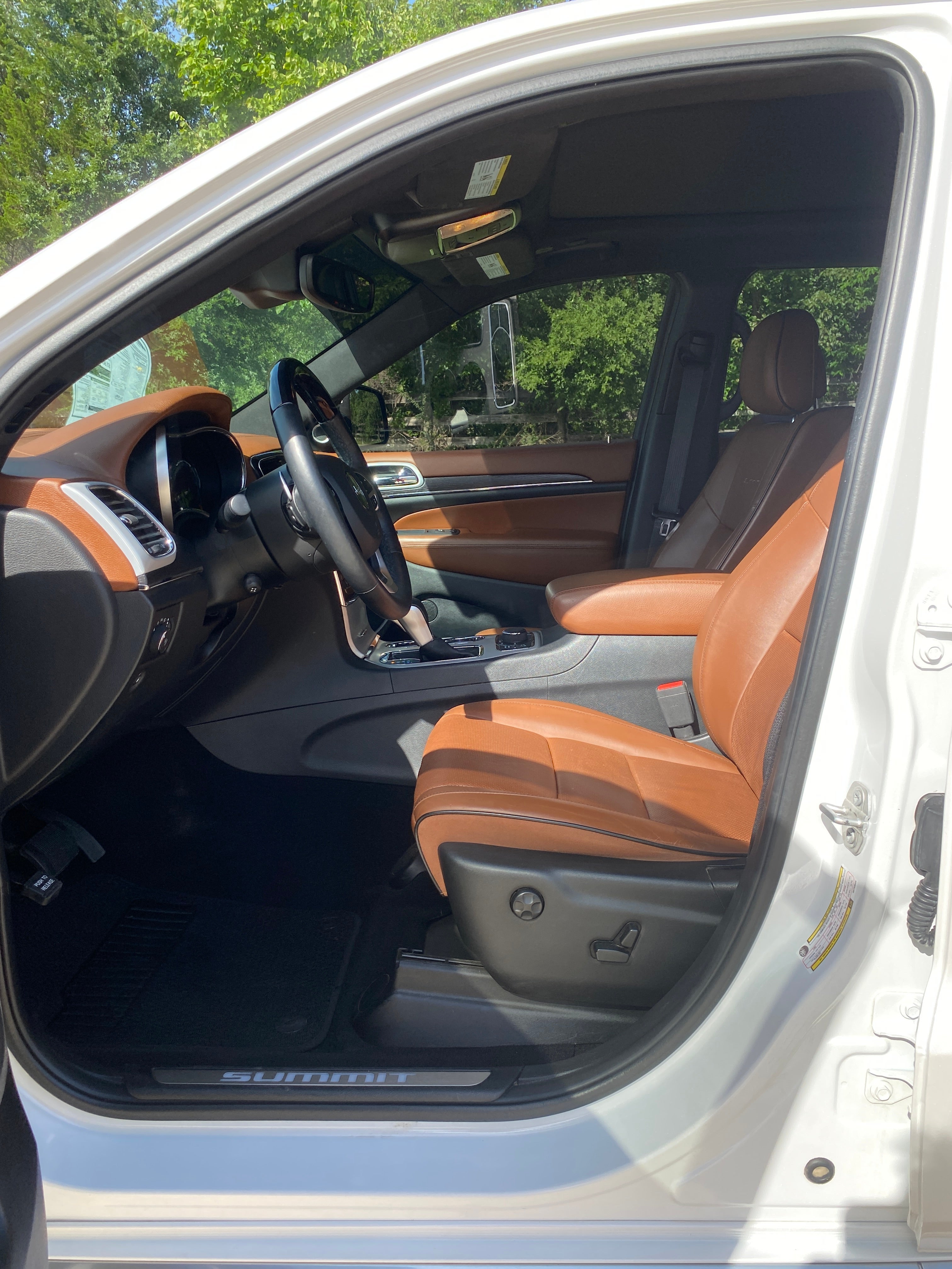 2019 Jeep Grand Cherokee Base
