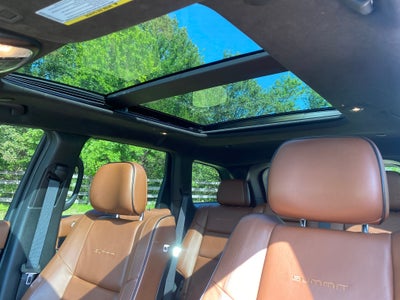 2019 Jeep Grand Cherokee Base