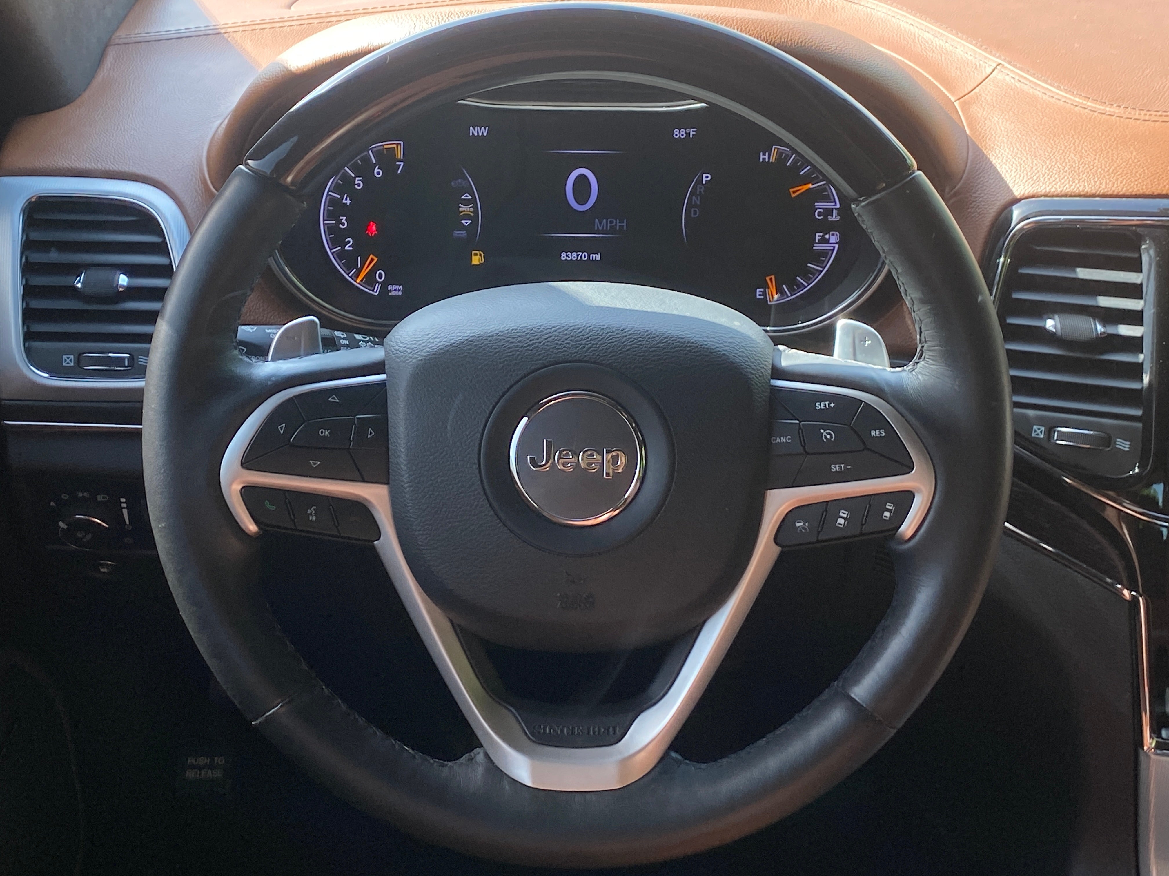2019 Jeep Grand Cherokee Base