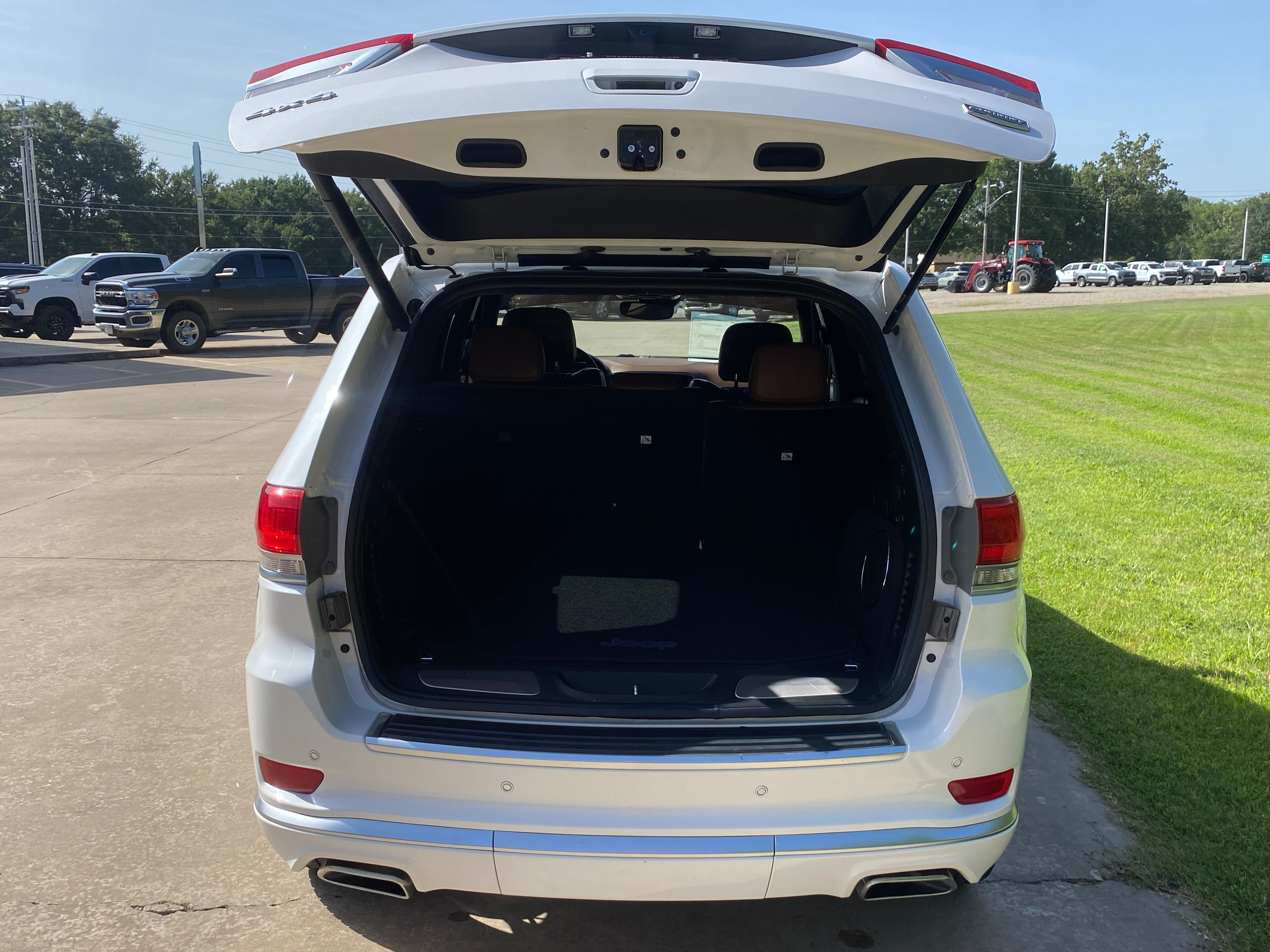 2019 Jeep Grand Cherokee Base