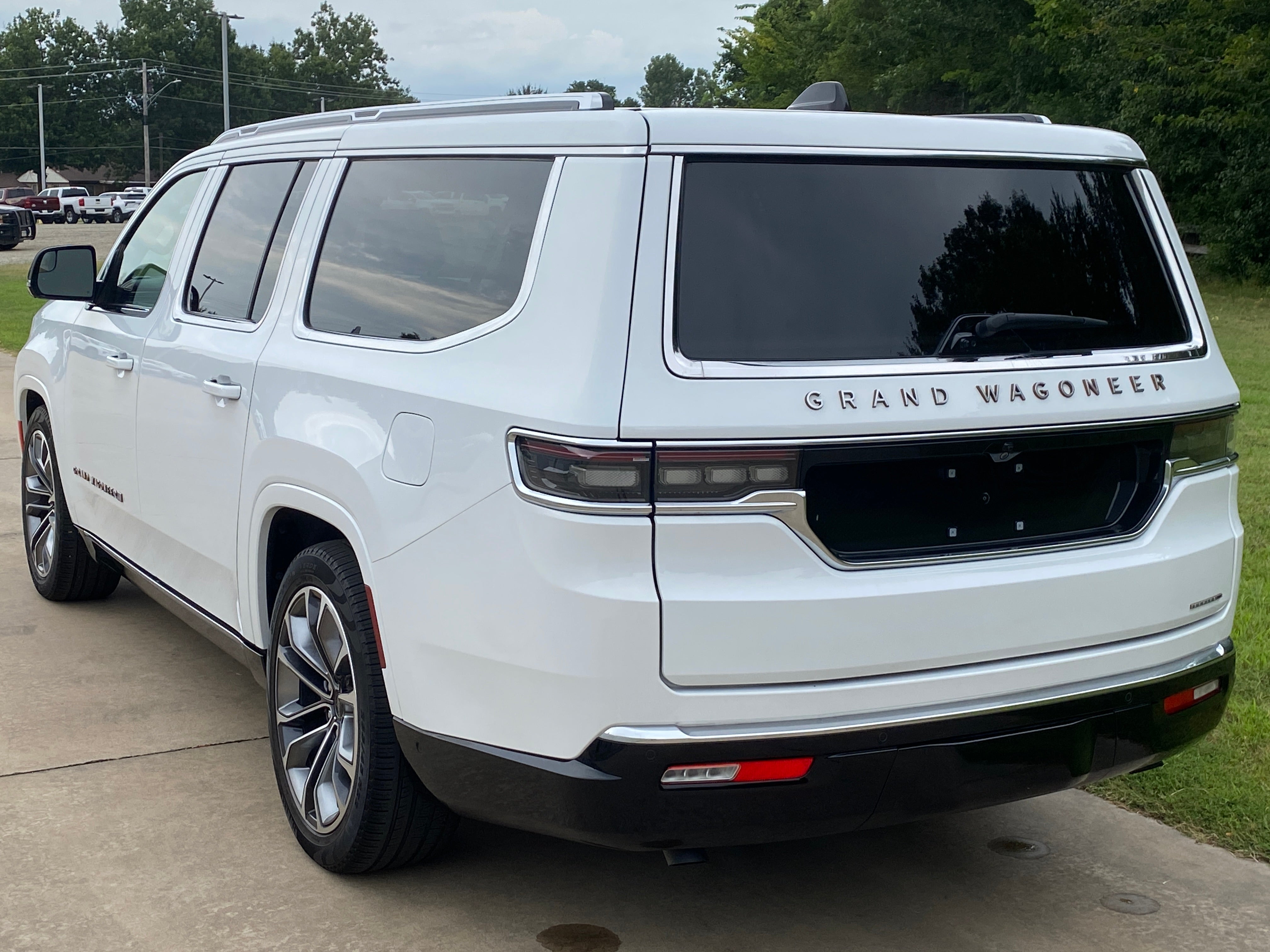 2024 Jeep Grand Wagoneer L Series III