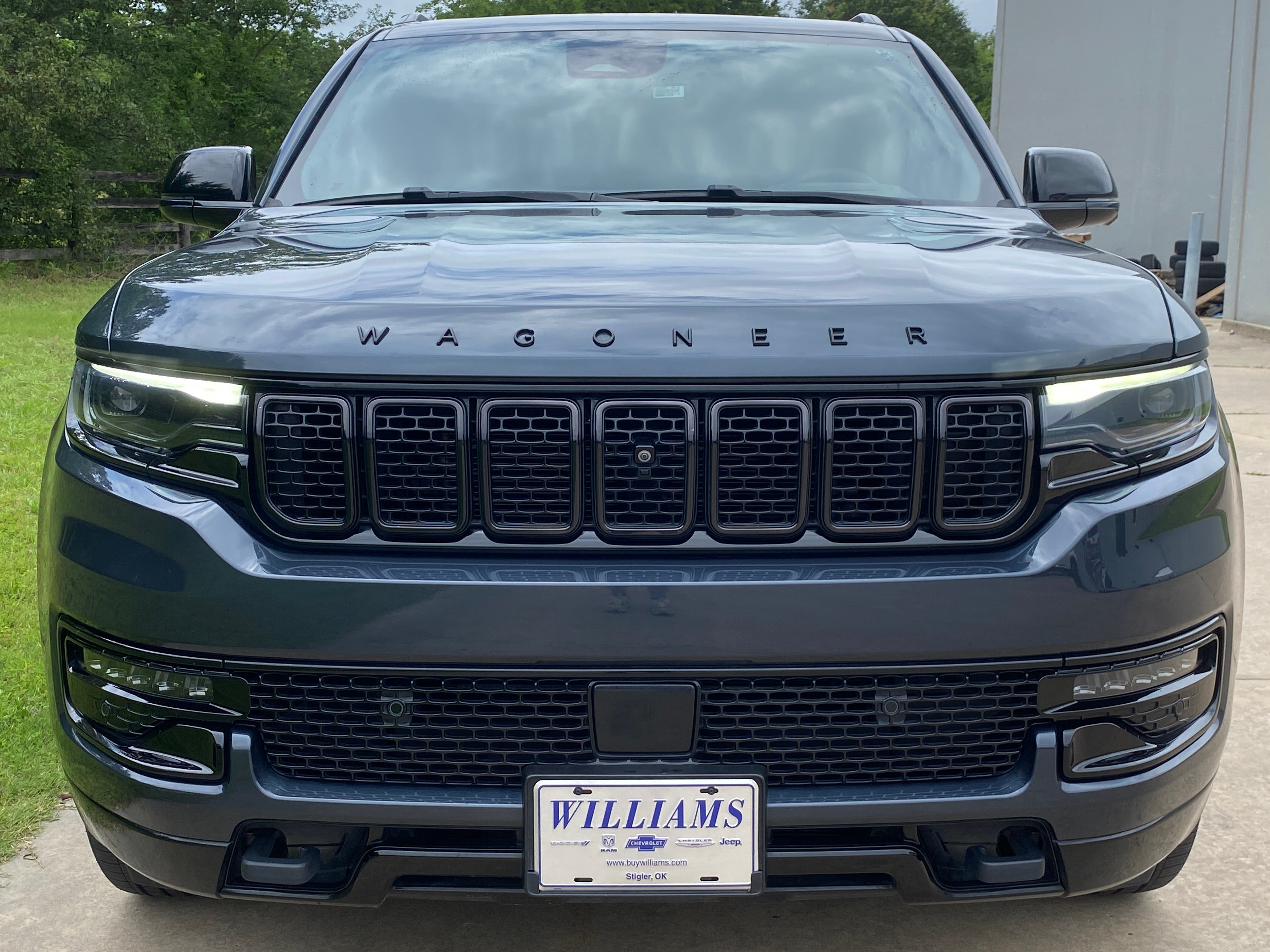 2024 Jeep Wagoneer Base