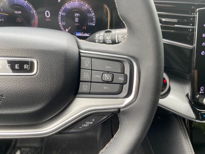 2024 Jeep Wagoneer Base