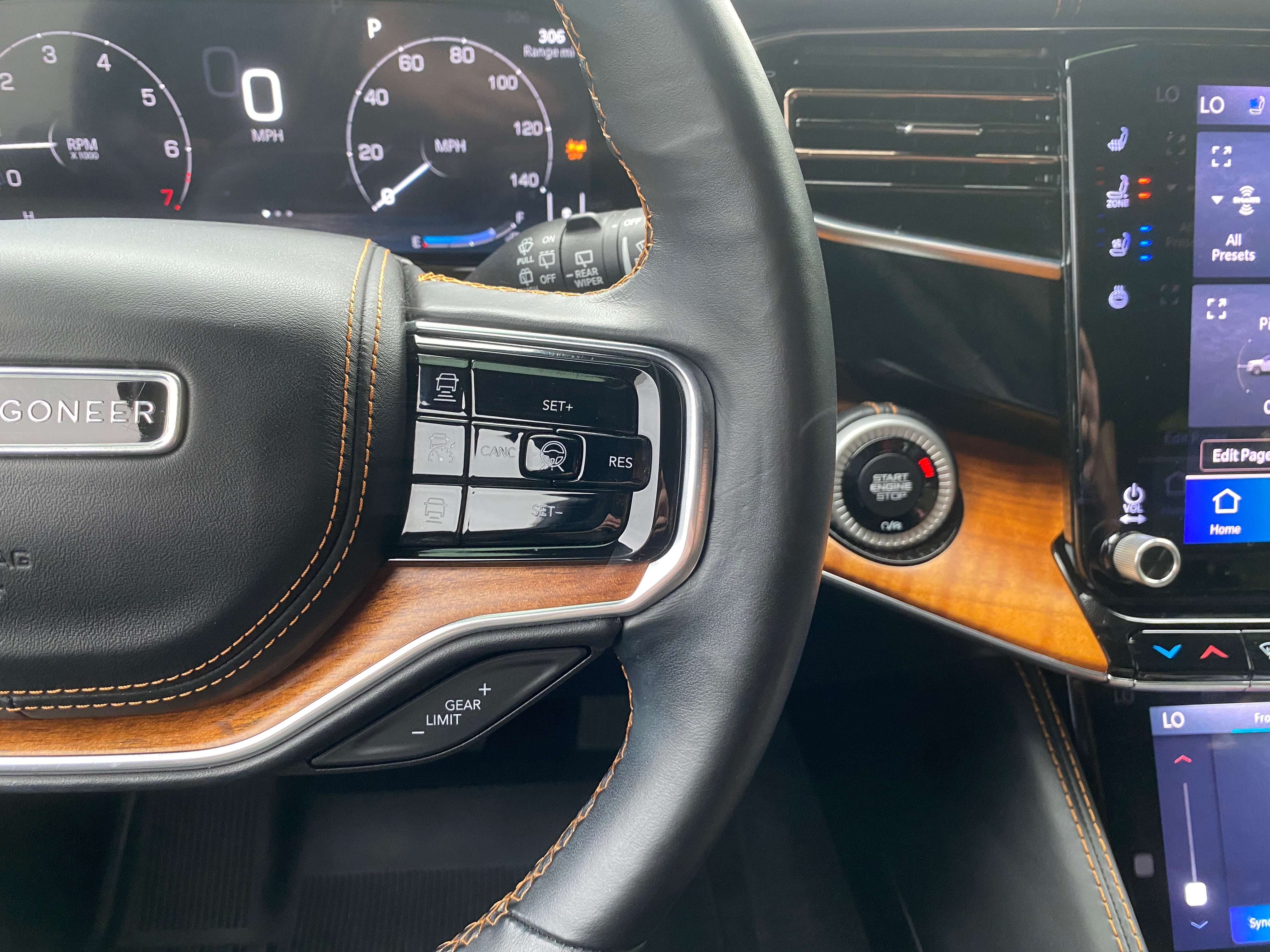 2022 Jeep Grand Wagoneer Series III