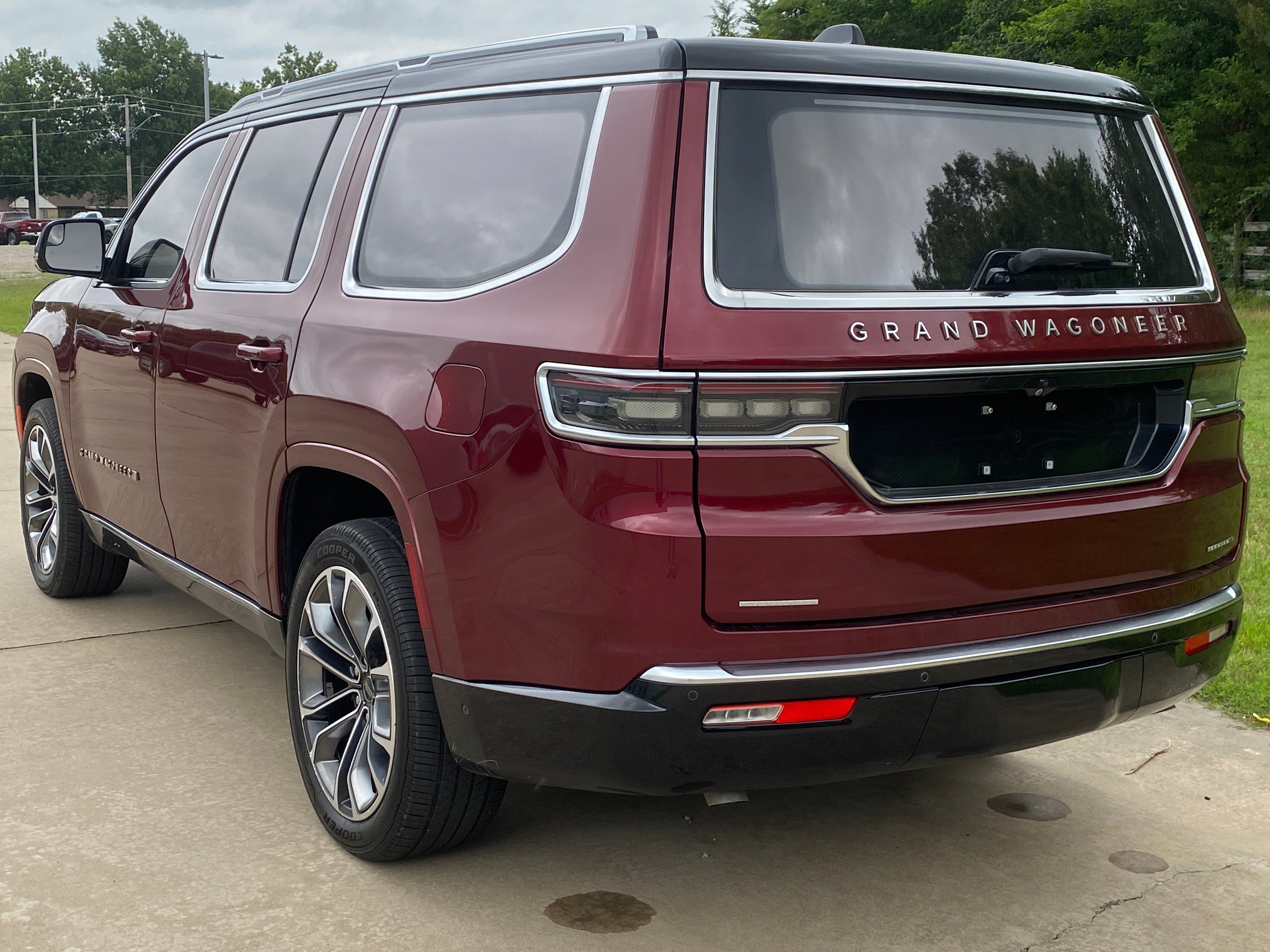 2022 Jeep Grand Wagoneer Series III