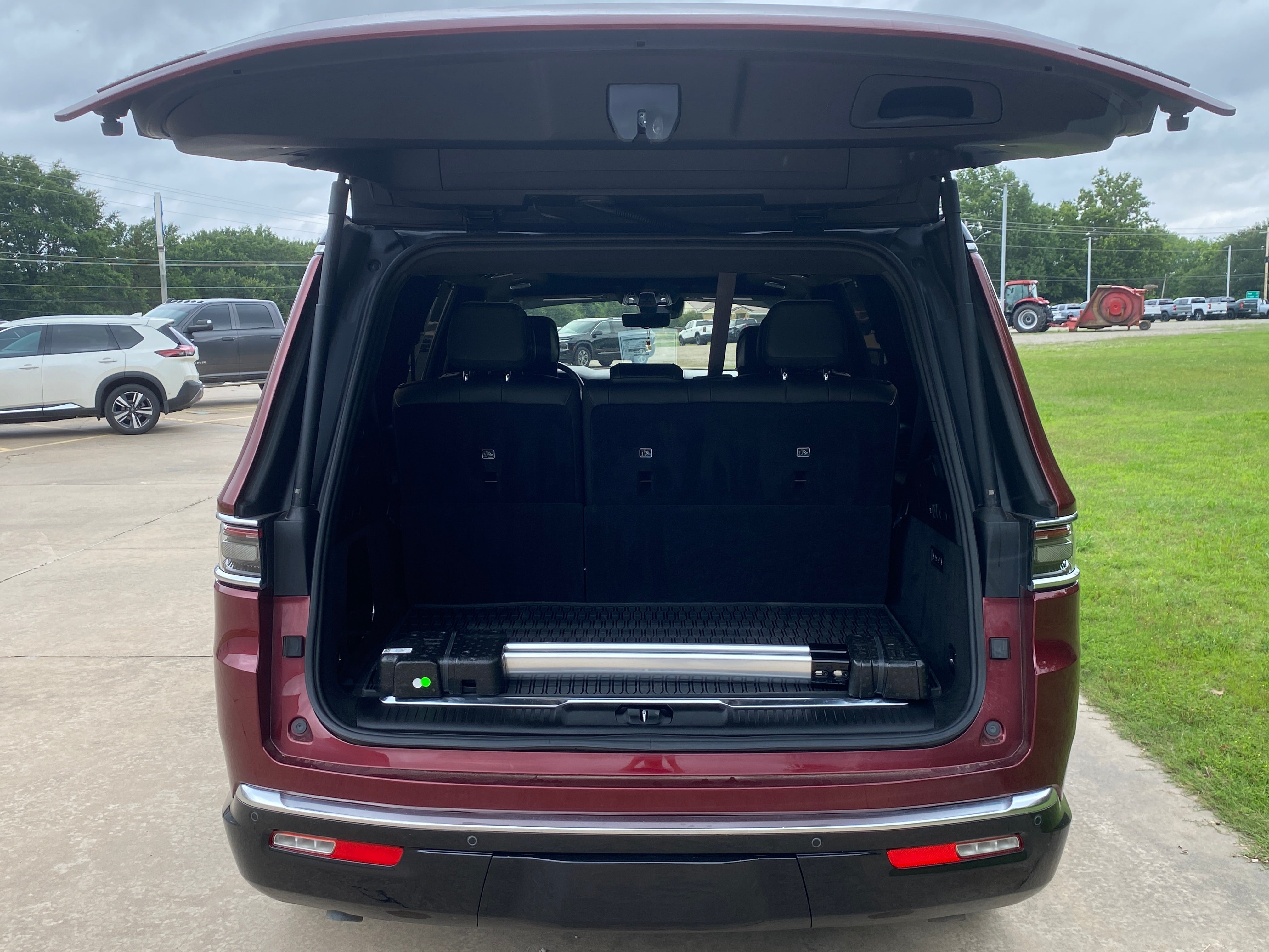2022 Jeep Grand Wagoneer Series III
