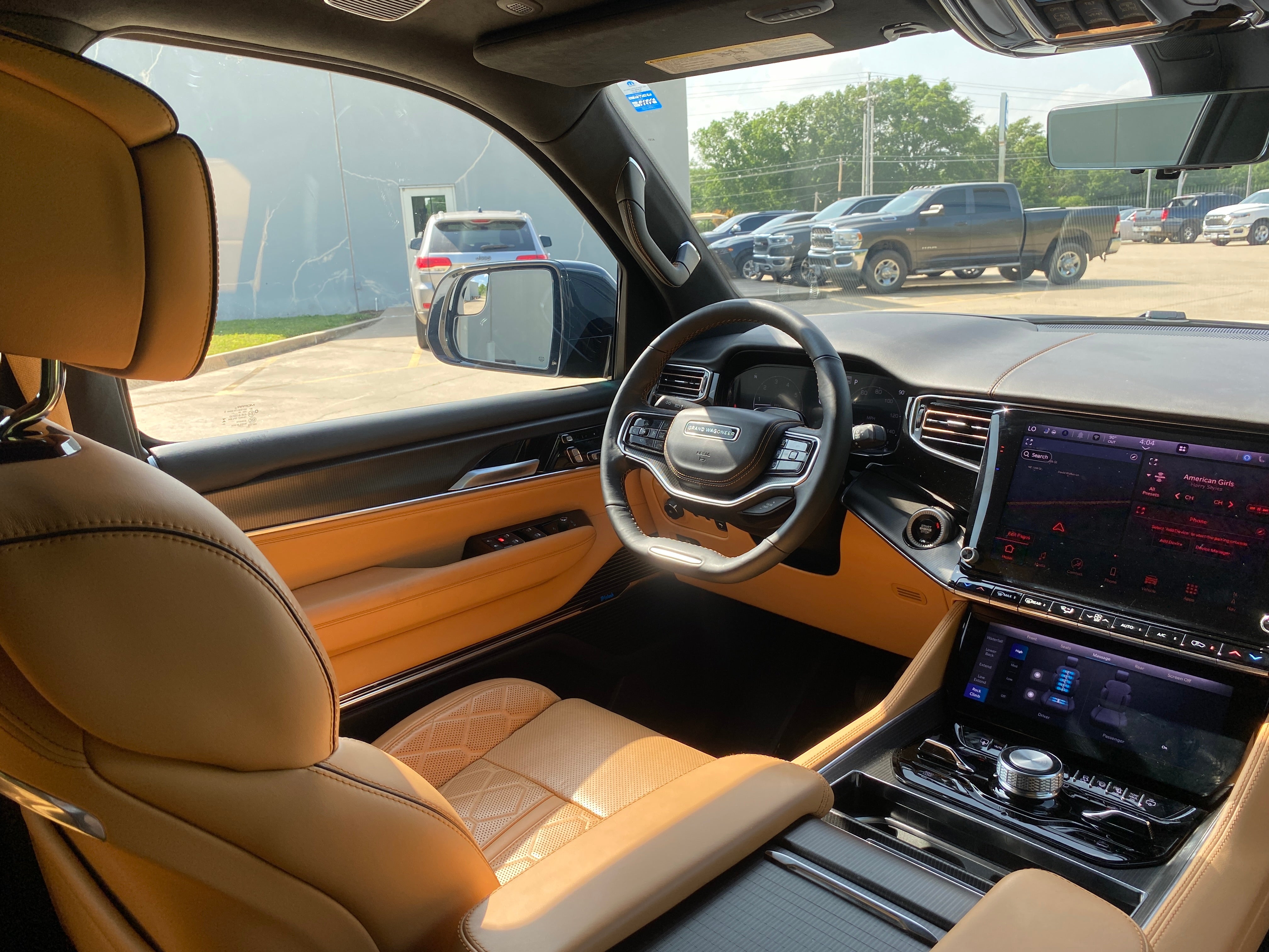 2025 Jeep Grand Wagoneer Base