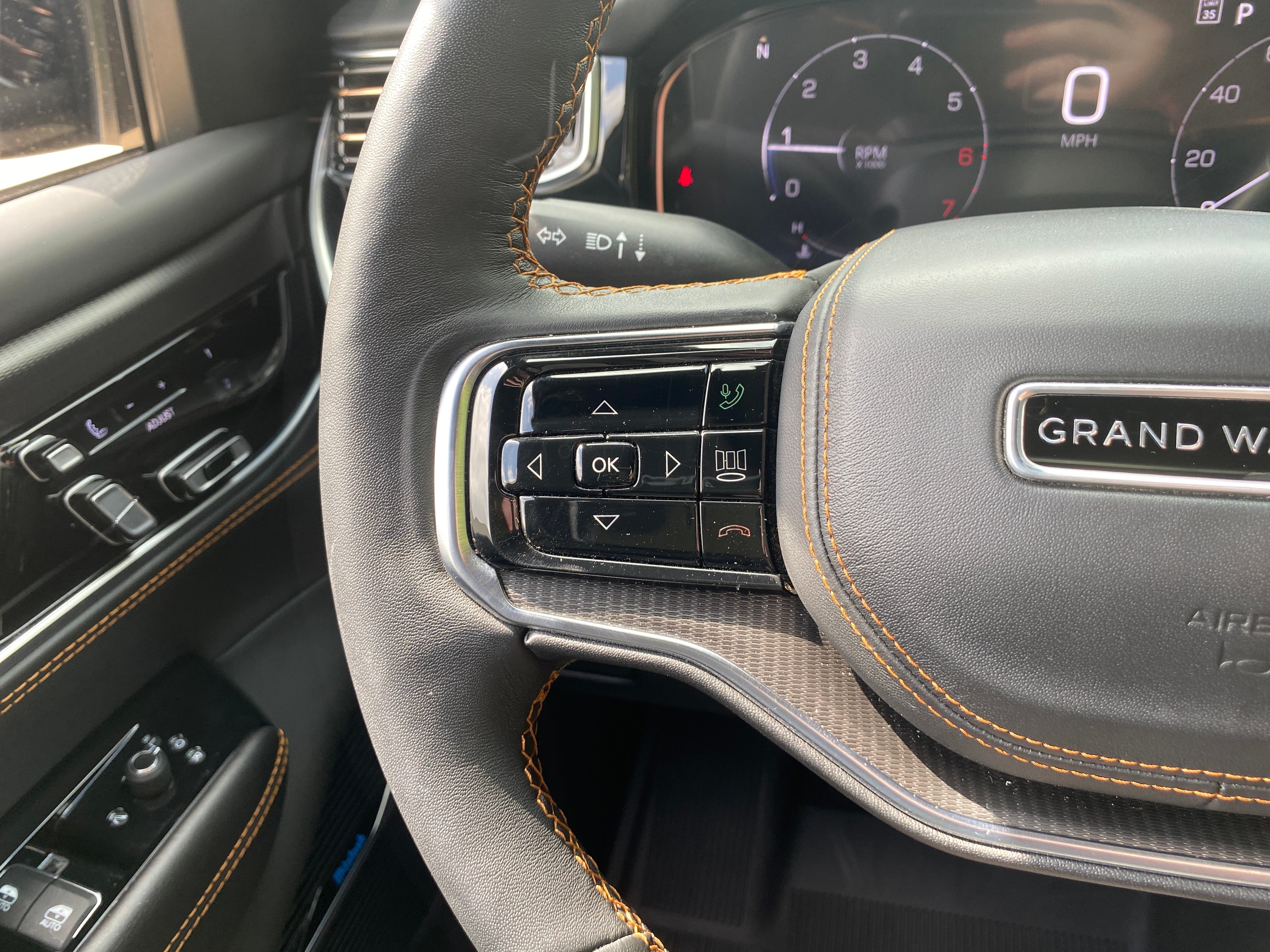 2024 Jeep Grand Wagoneer Series III Obsidian