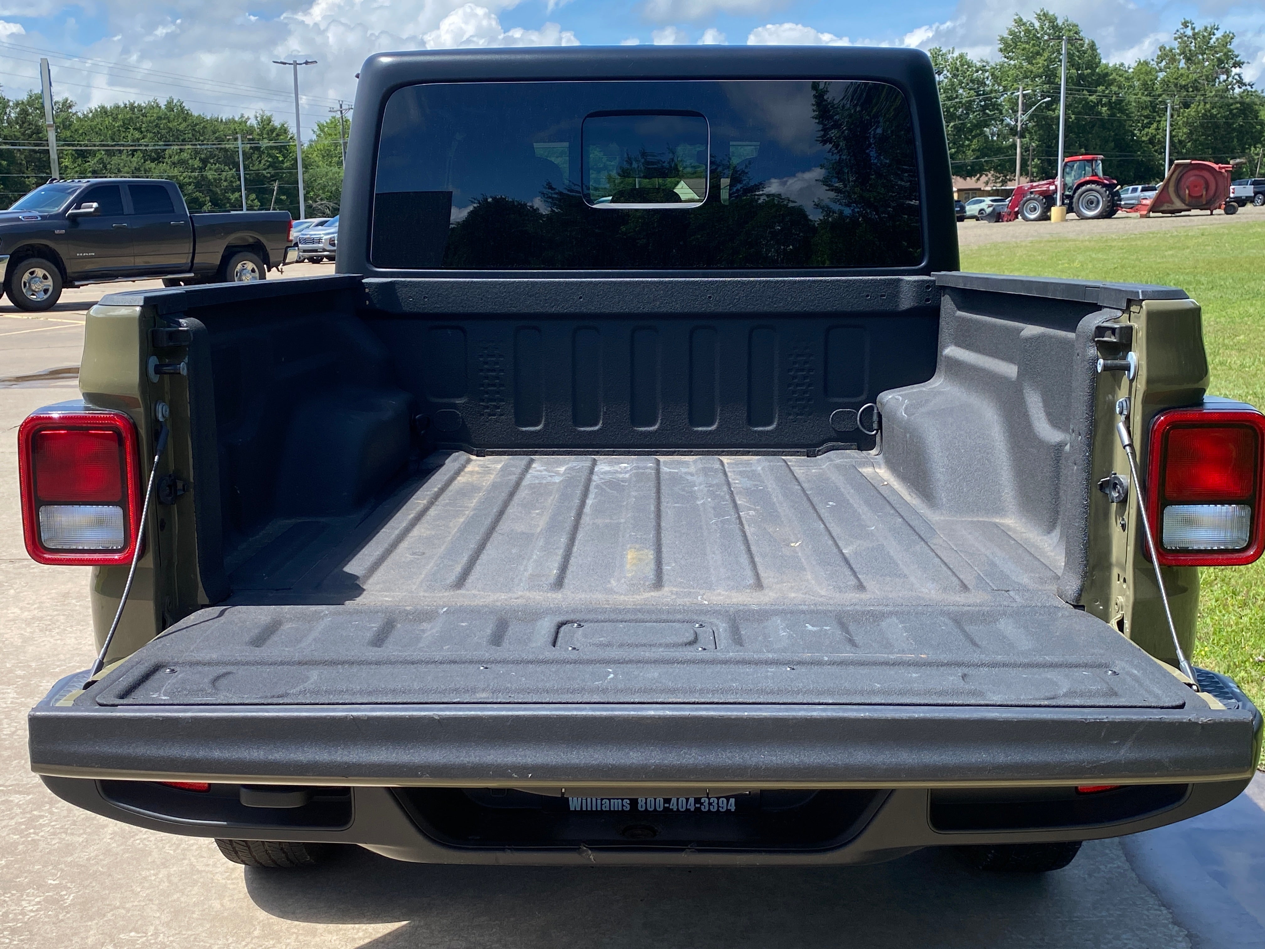 2025 Jeep Gladiator Sport S