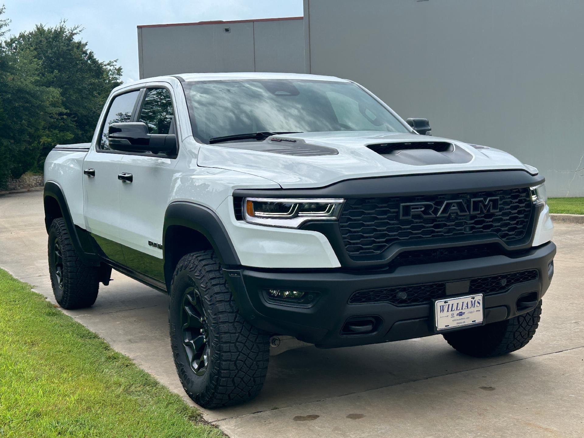 2025 RAM 1500 RHO