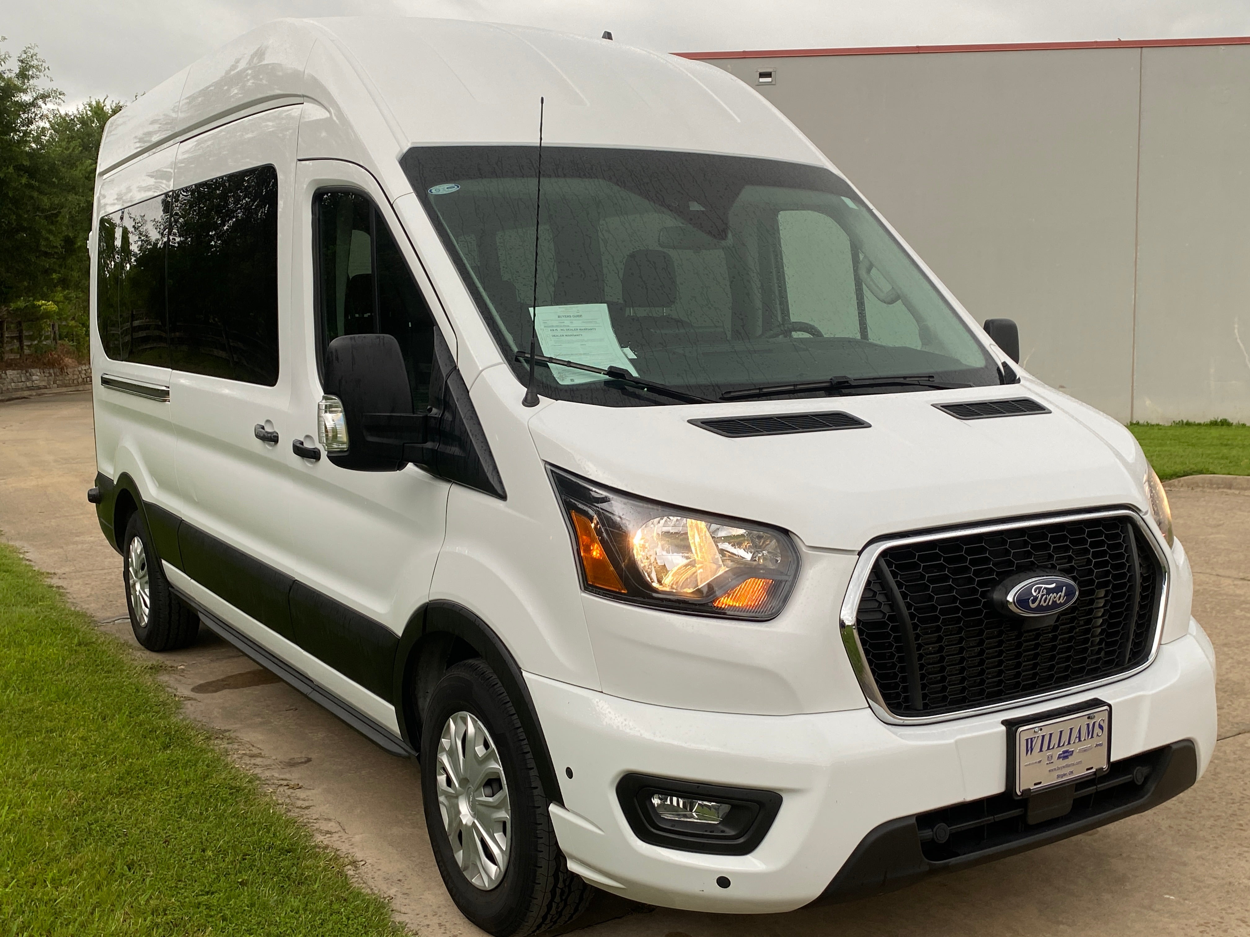 2024 Ford Transit Passenger Wagon XL