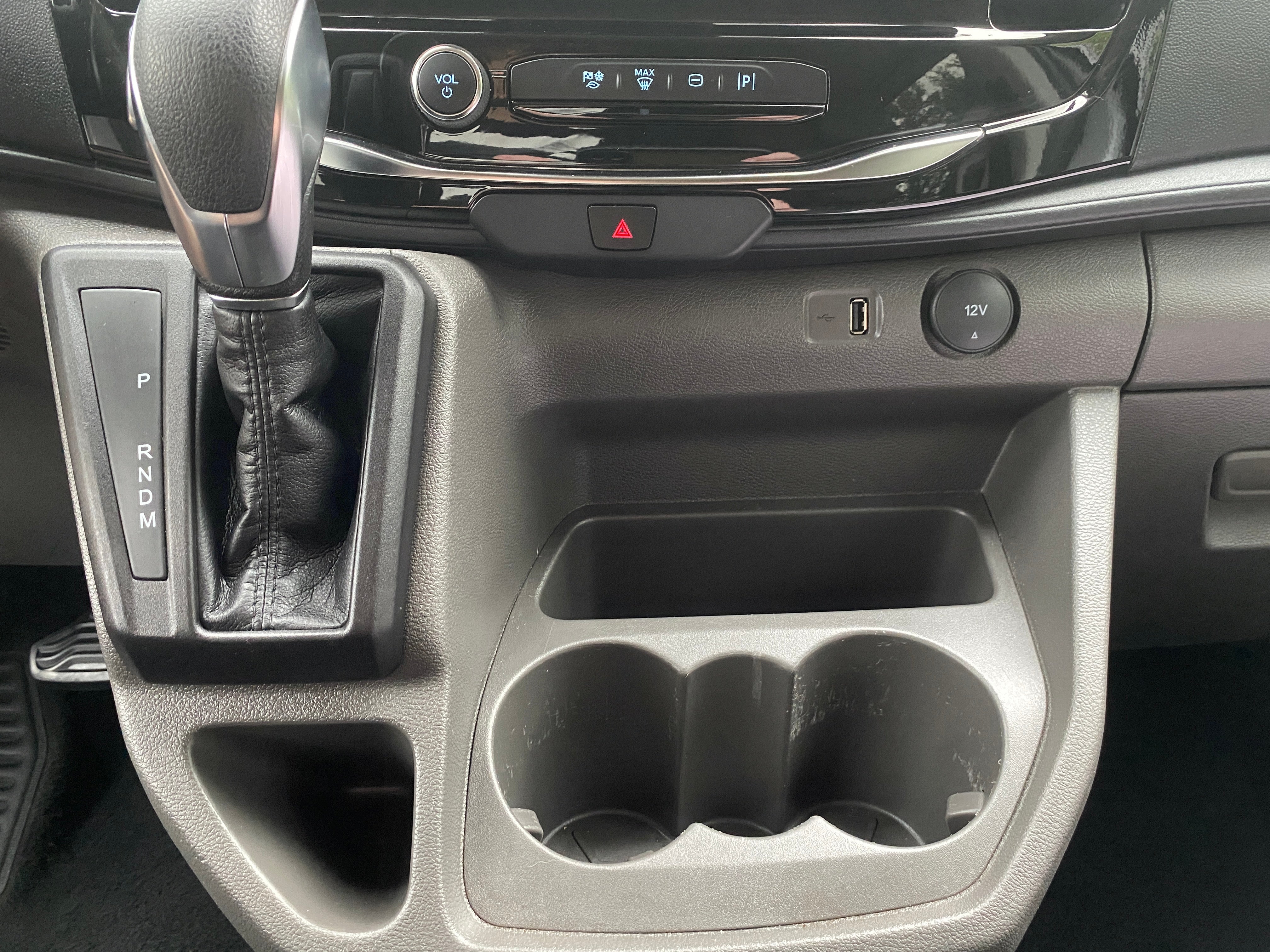 2024 Ford Transit Passenger Wagon XL