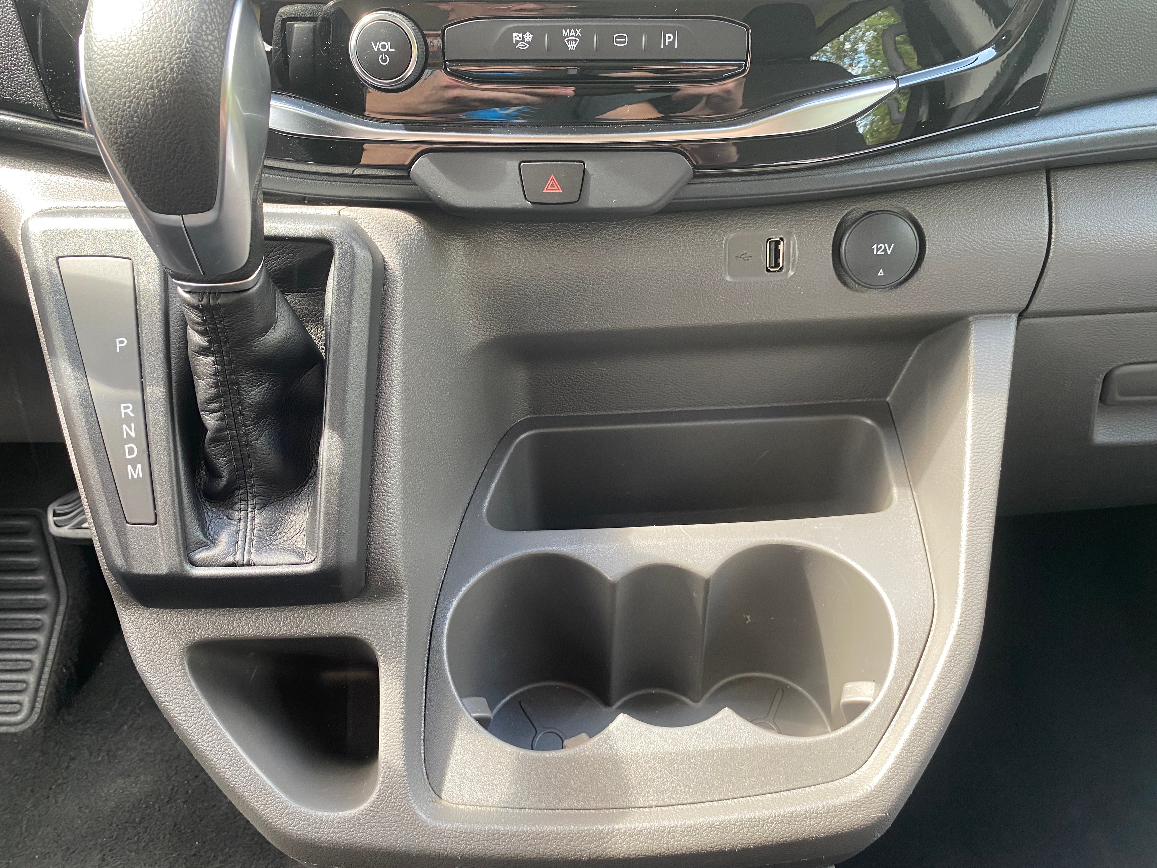 2025 Ford Transit Passenger Wagon XL