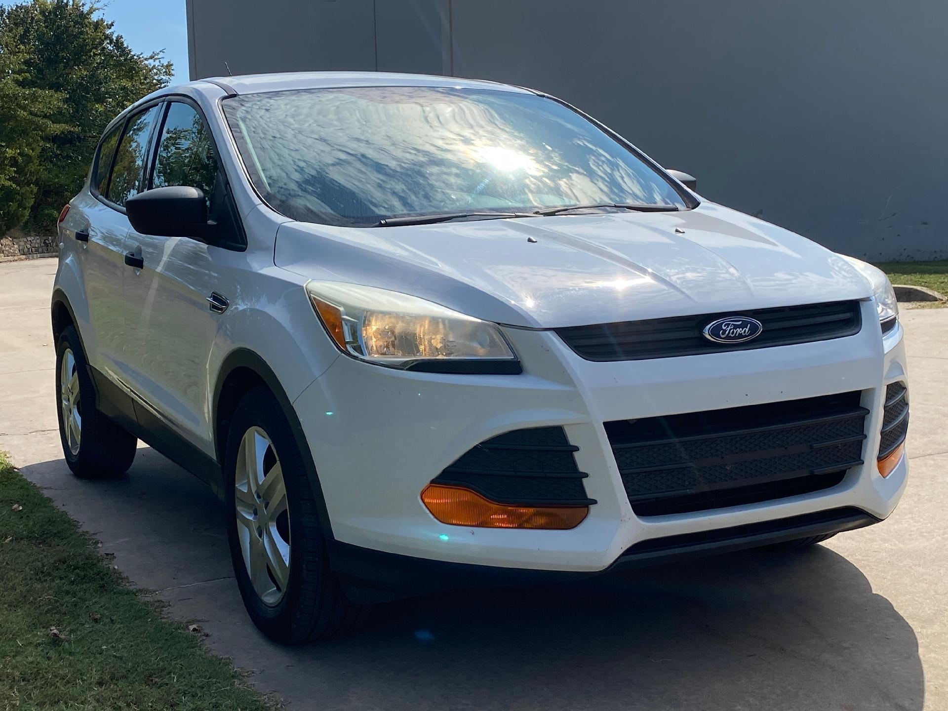 2014 Ford Escape S