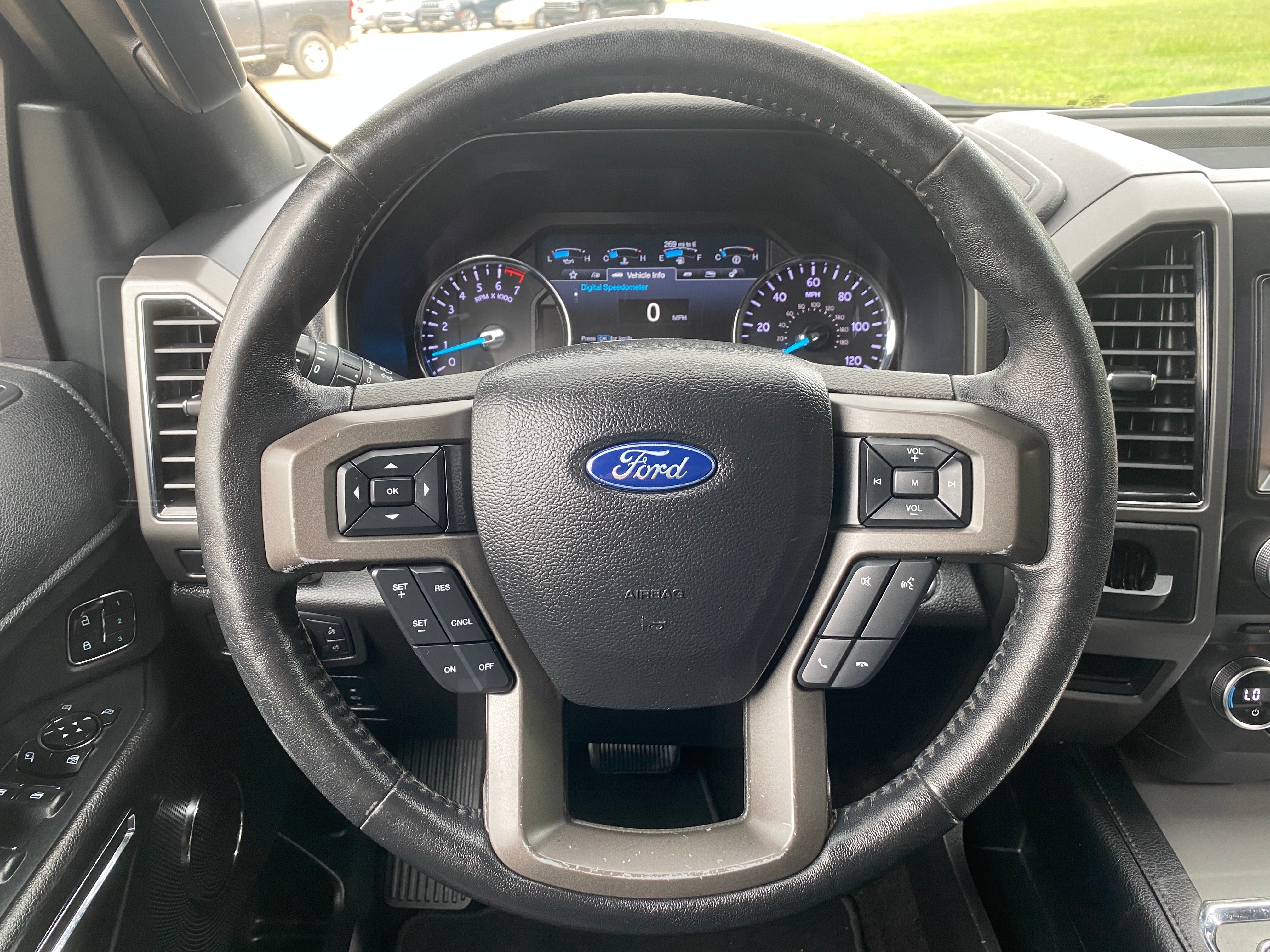 2018 Ford Expedition Base