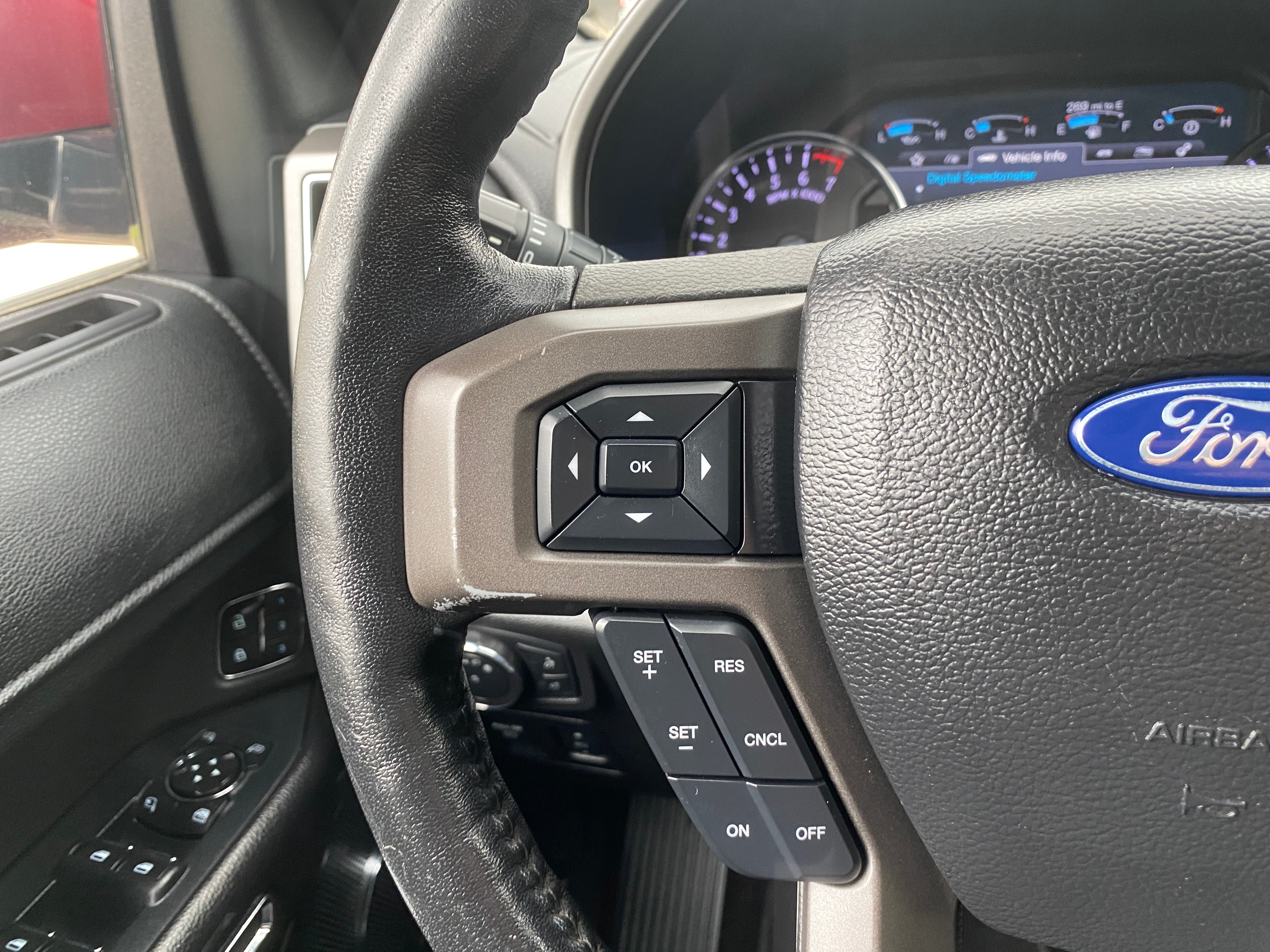 2018 Ford Expedition Base