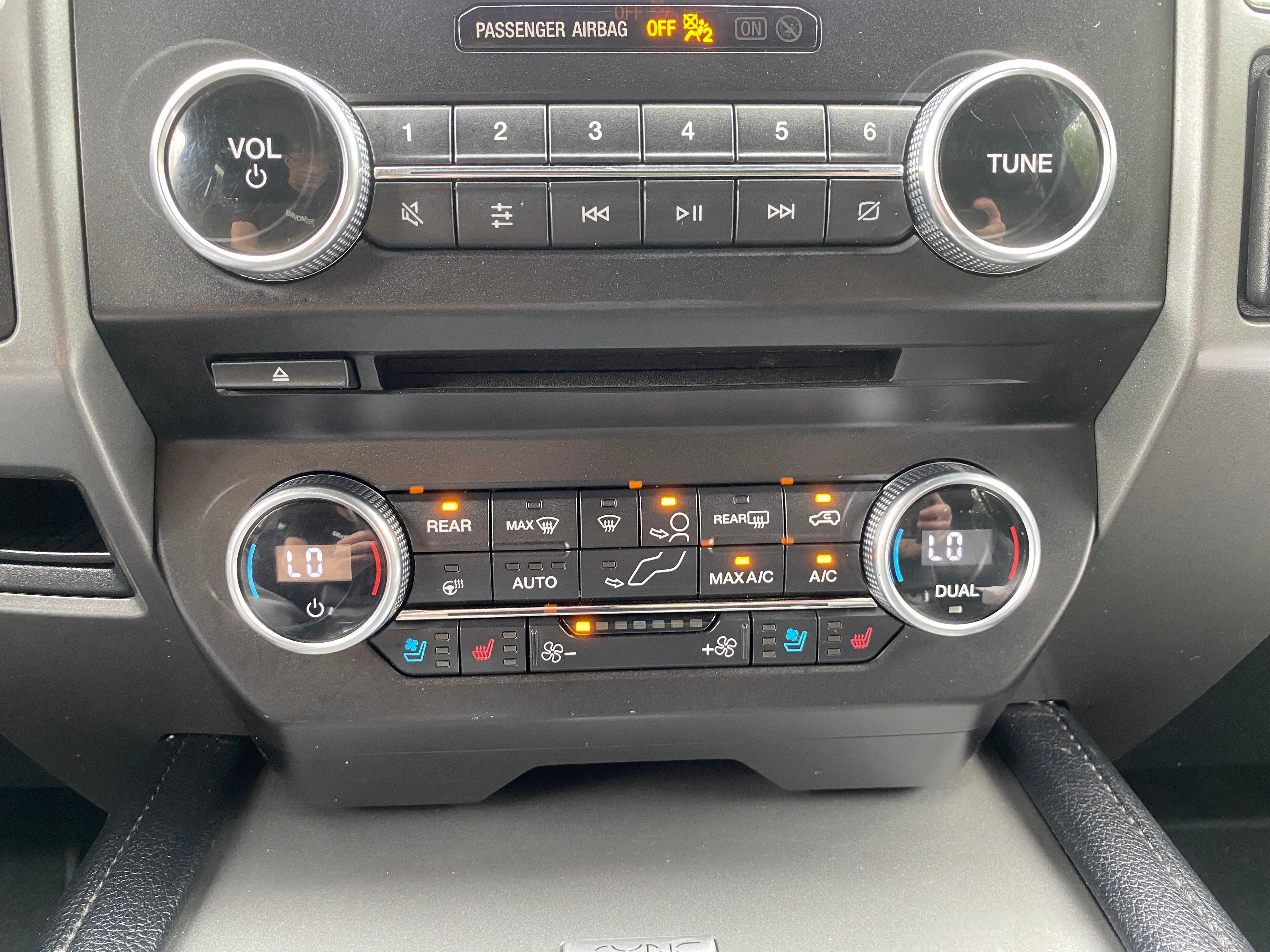2018 Ford Expedition Base