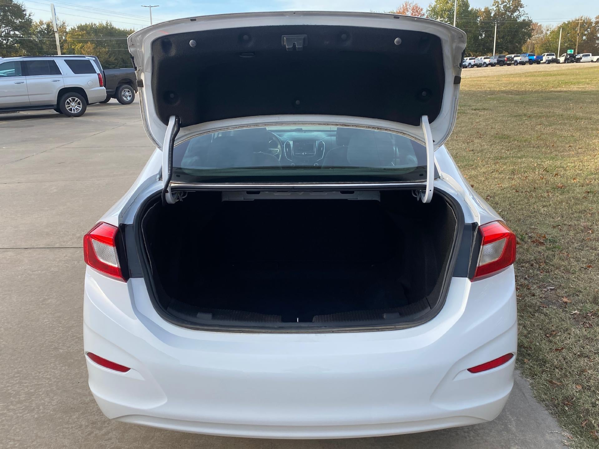 2019 Chevrolet Cruze LS