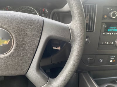 2025 Chevrolet Express Passenger 1LT