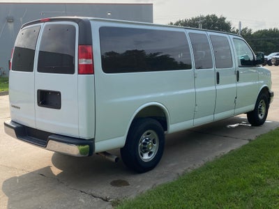 2025 Chevrolet Express Passenger 1LT