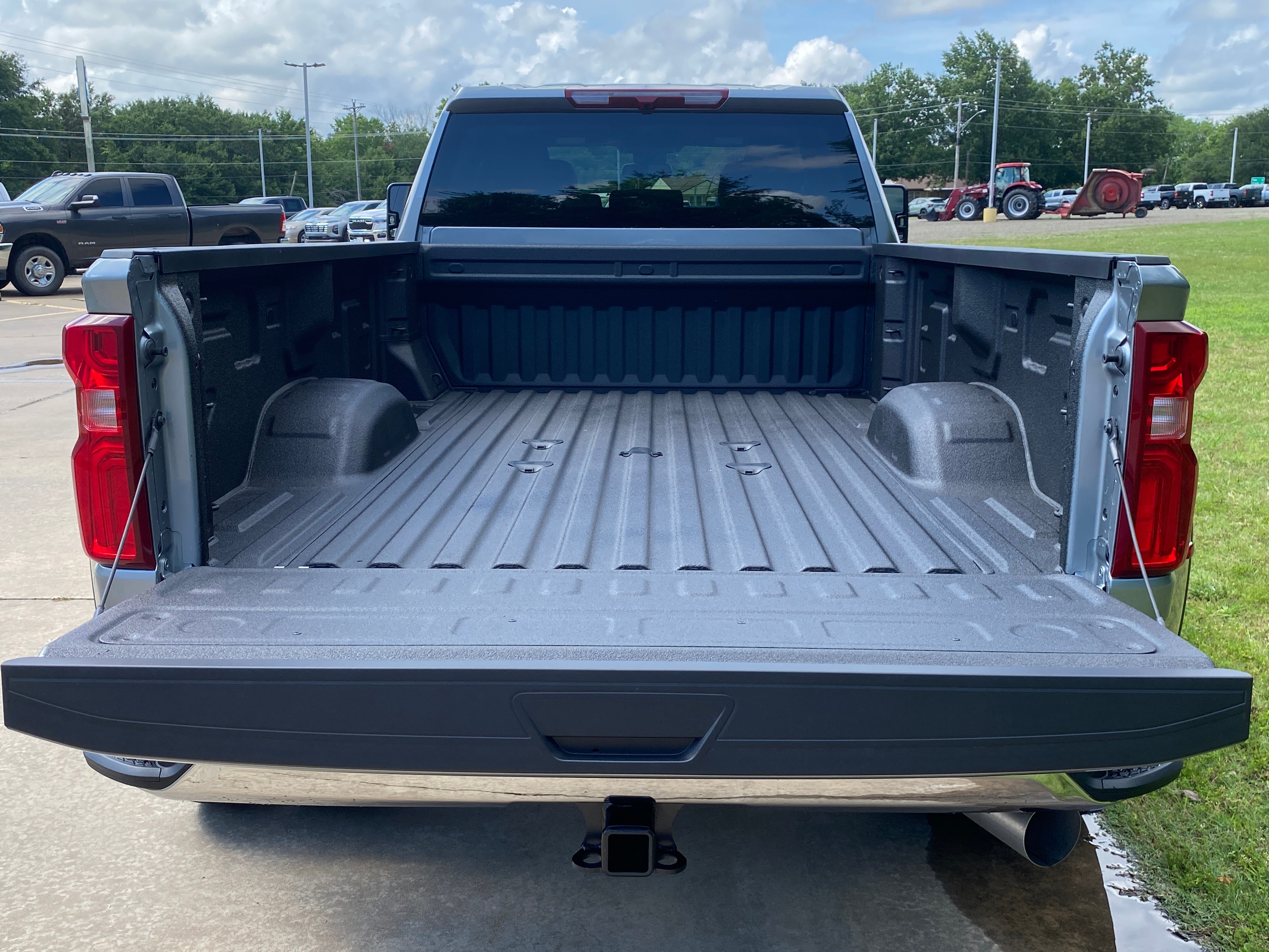 2026 Chevrolet Silverado 3500 HD WT DRW