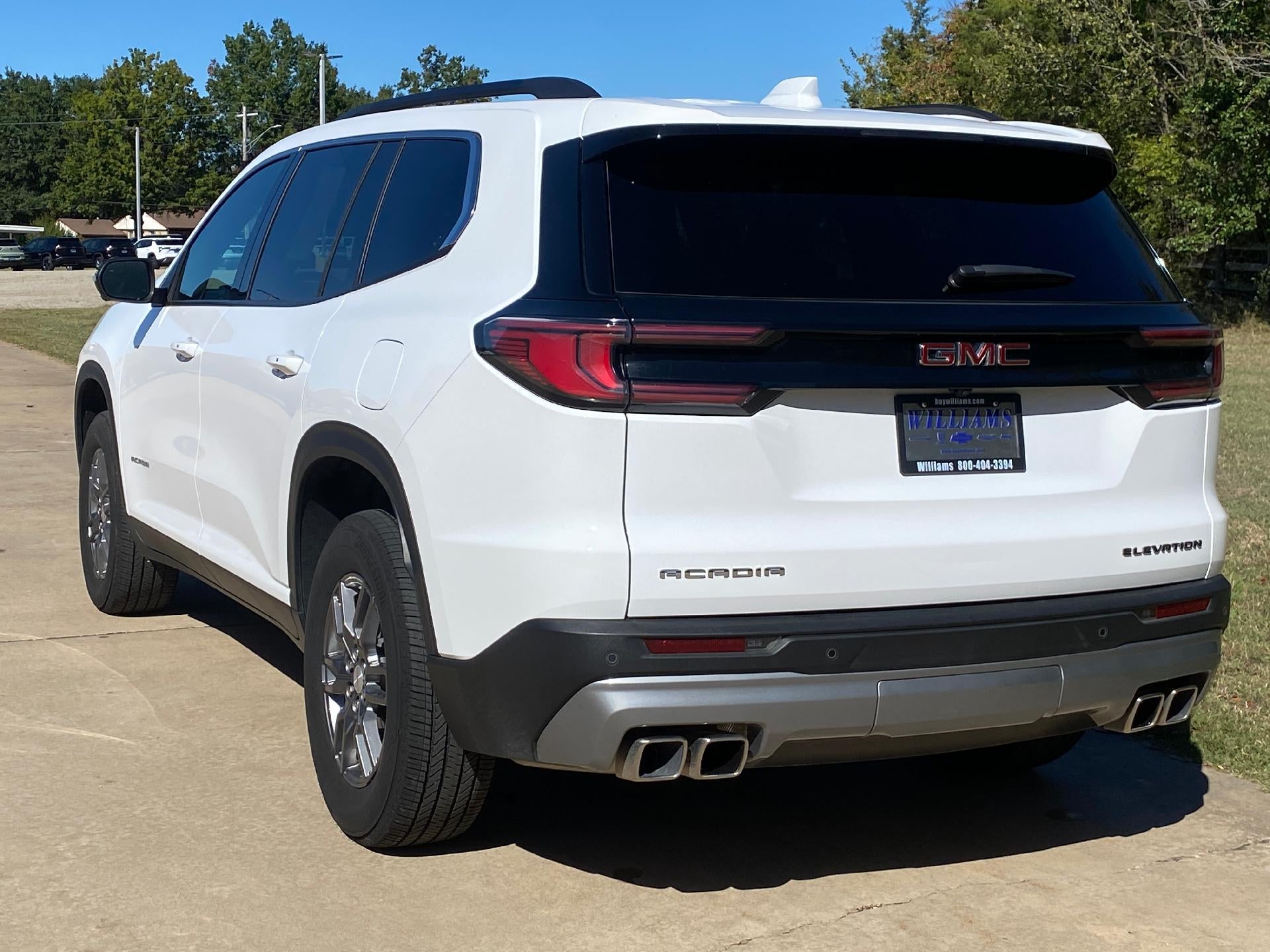 2025 GMC Acadia Elevation