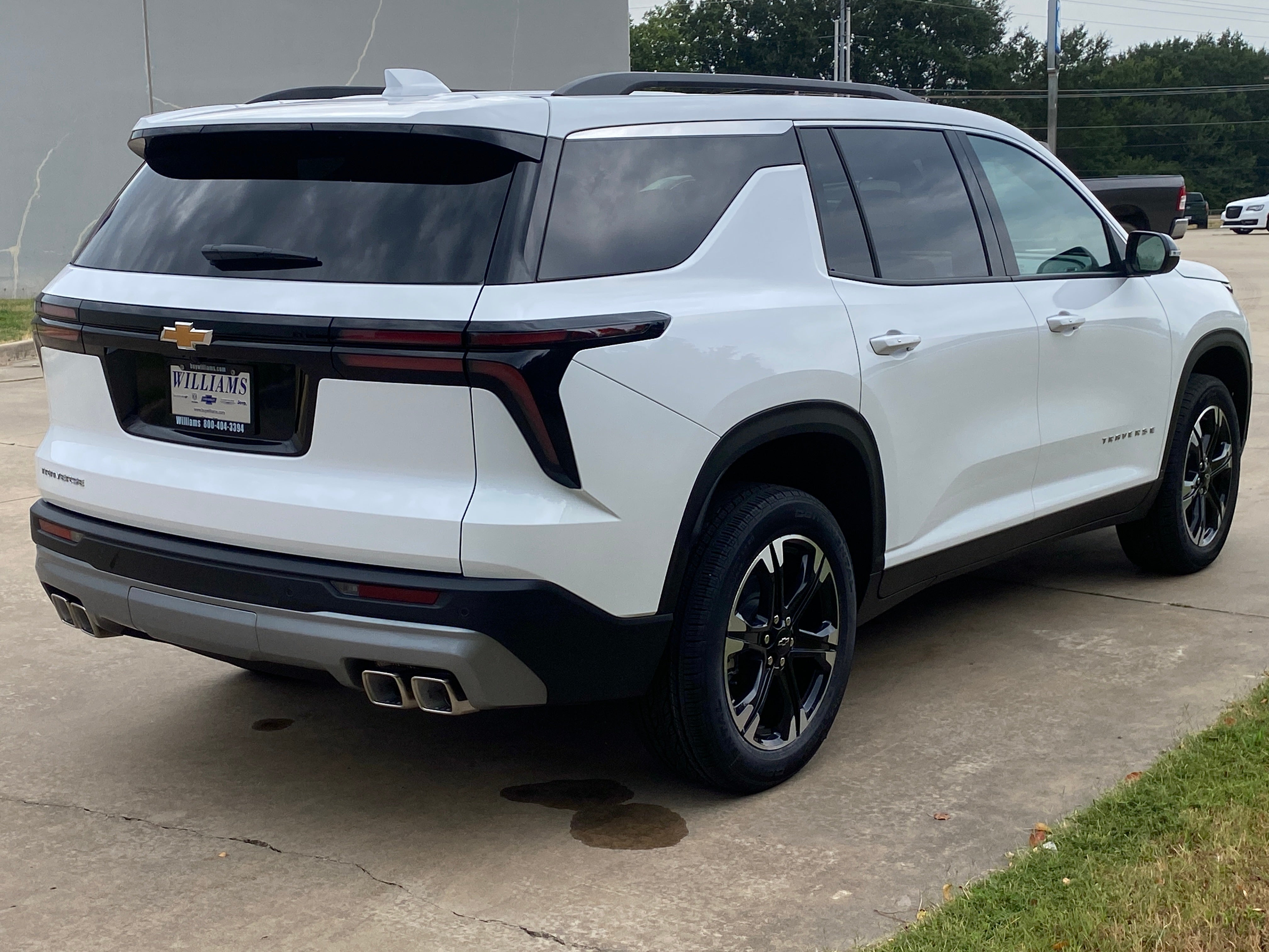 2027 Chevrolet Traverse LT