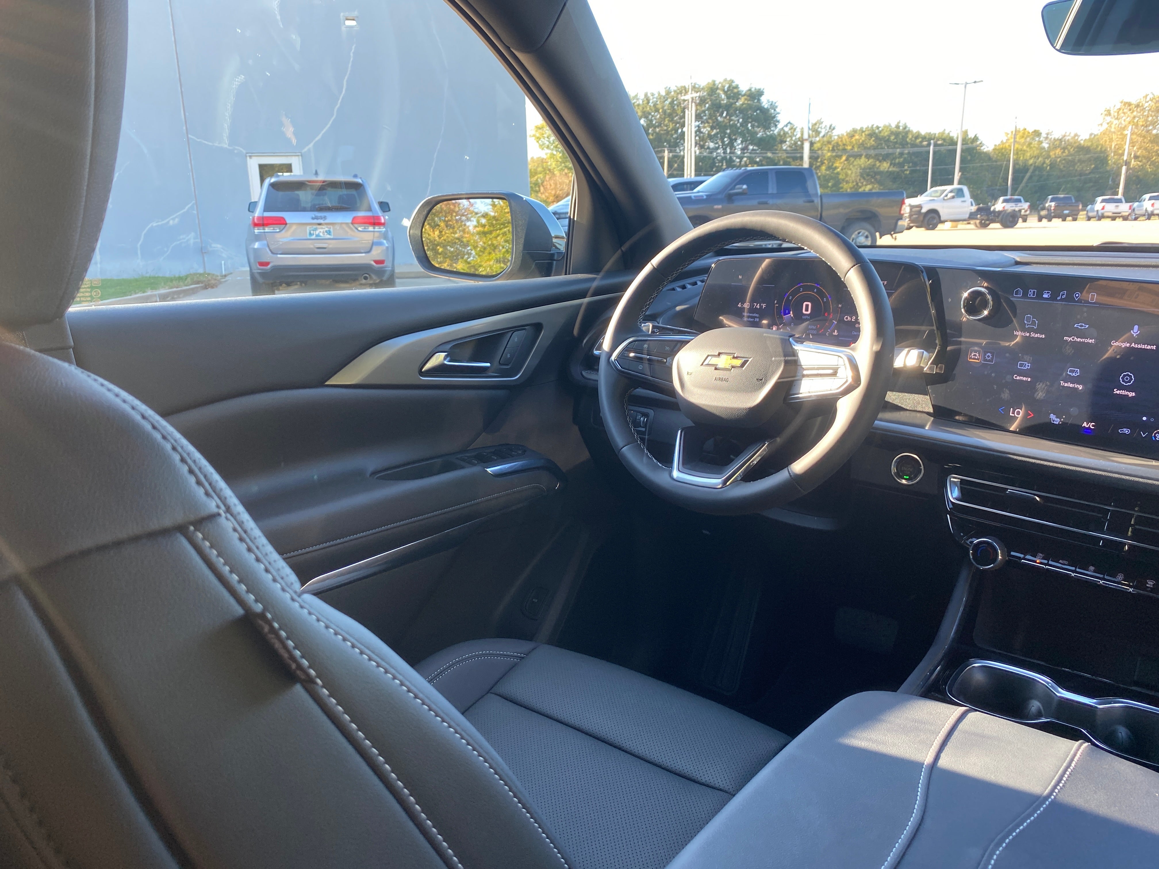 2027 Chevrolet Traverse LT - Photo 15