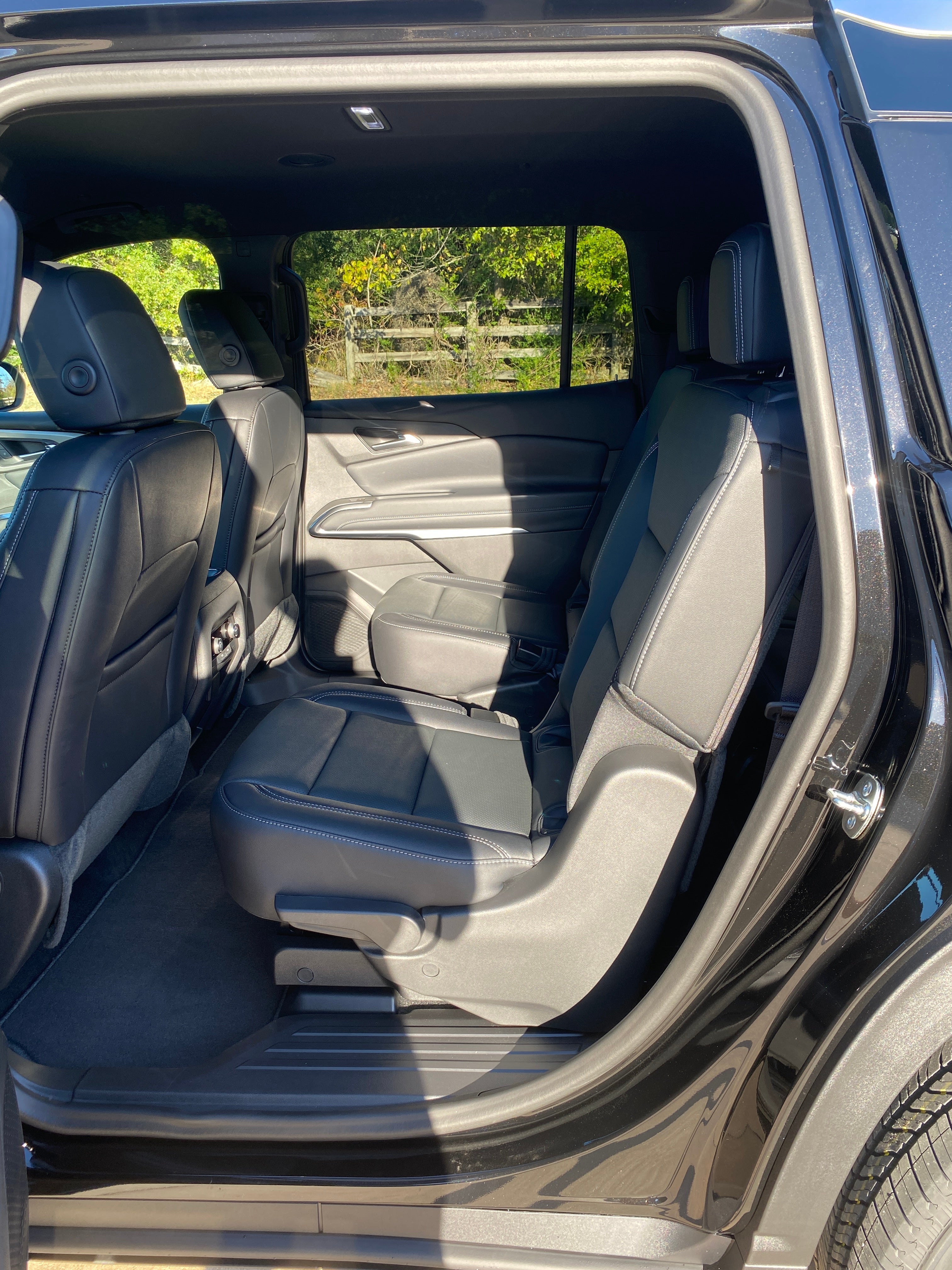 2027 Chevrolet Traverse LT - Photo 17