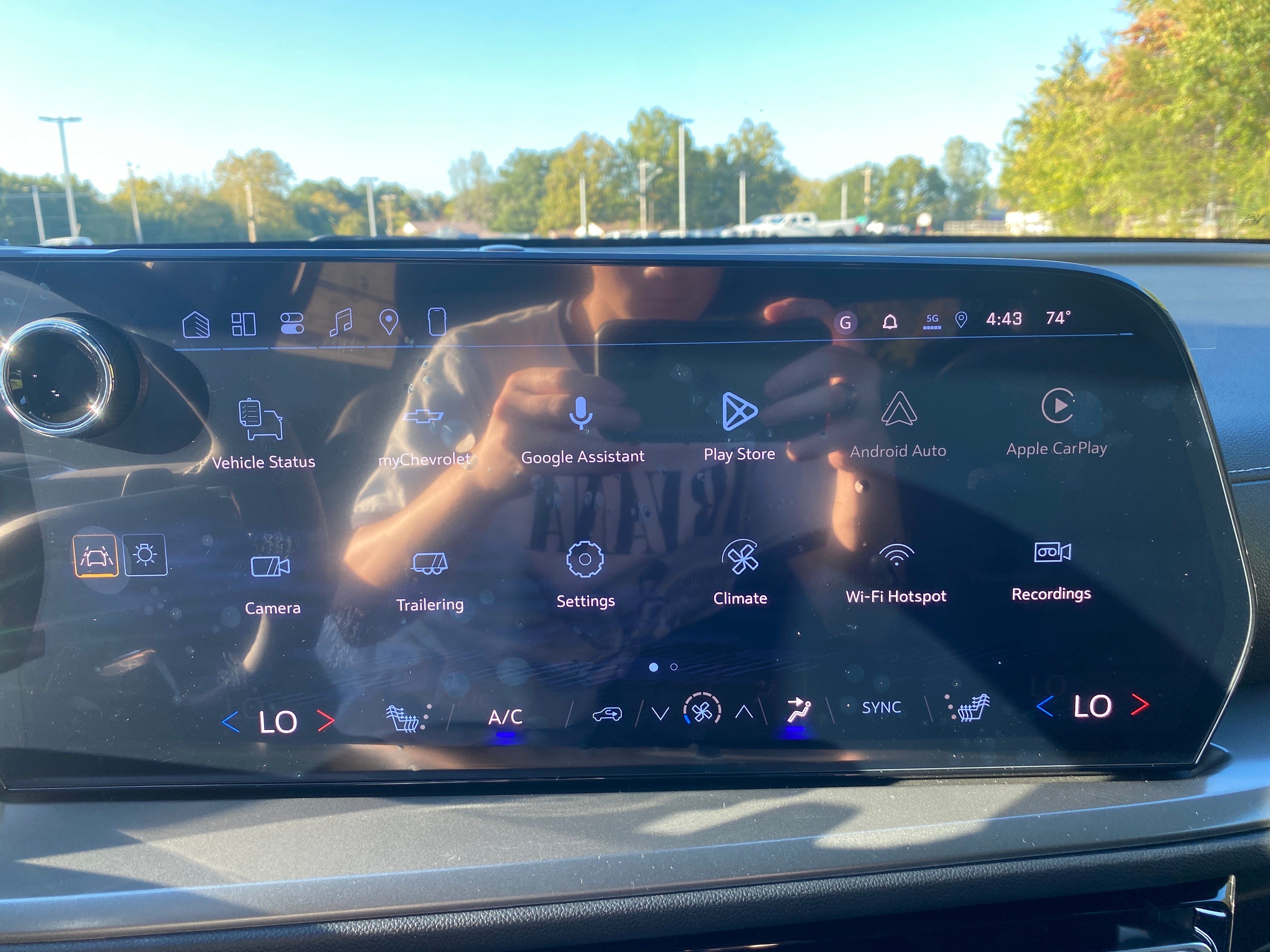 2027 Chevrolet Traverse LT - Photo 22