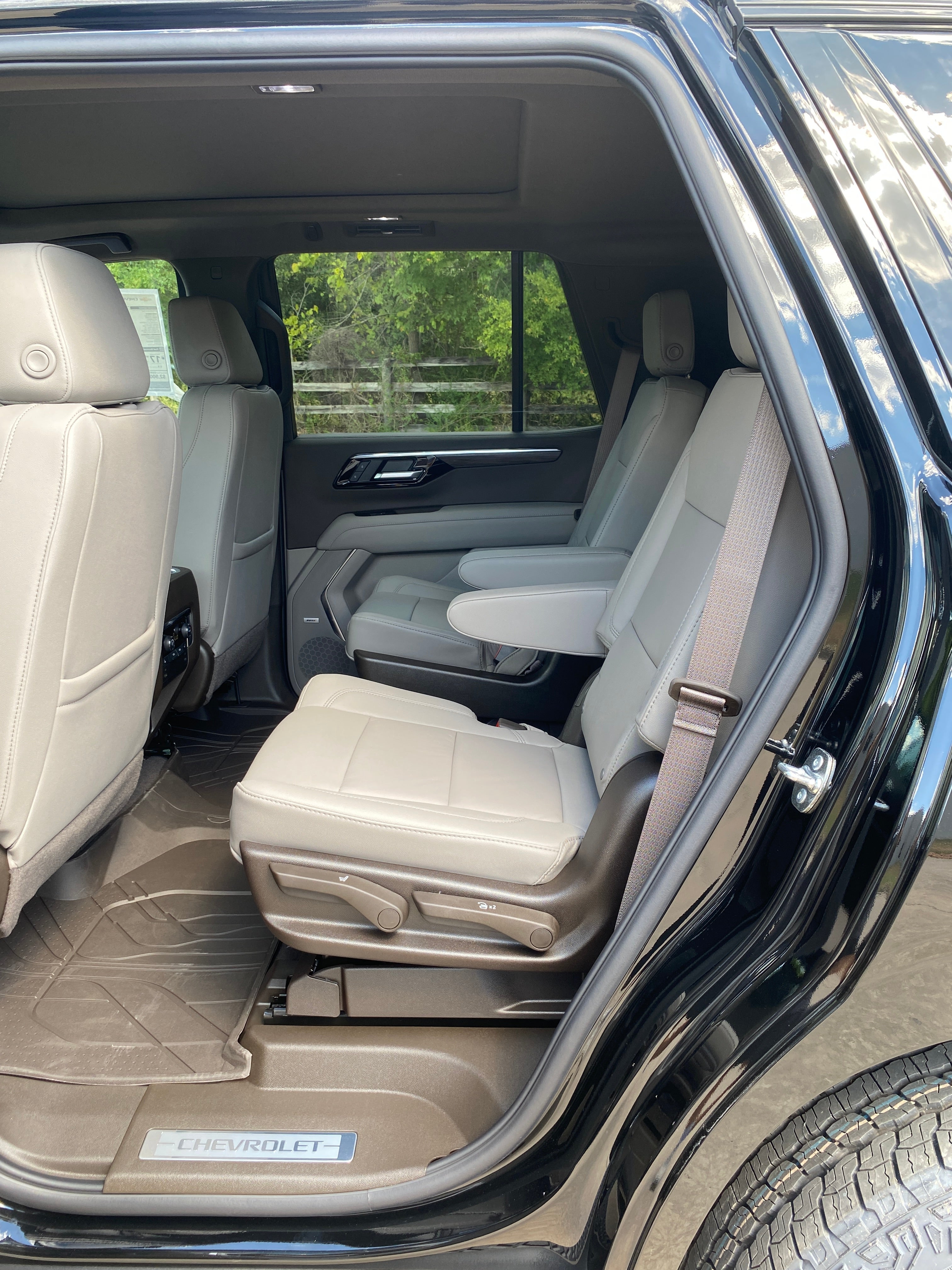 2026 Chevrolet Tahoe Z71 - Photo 18
