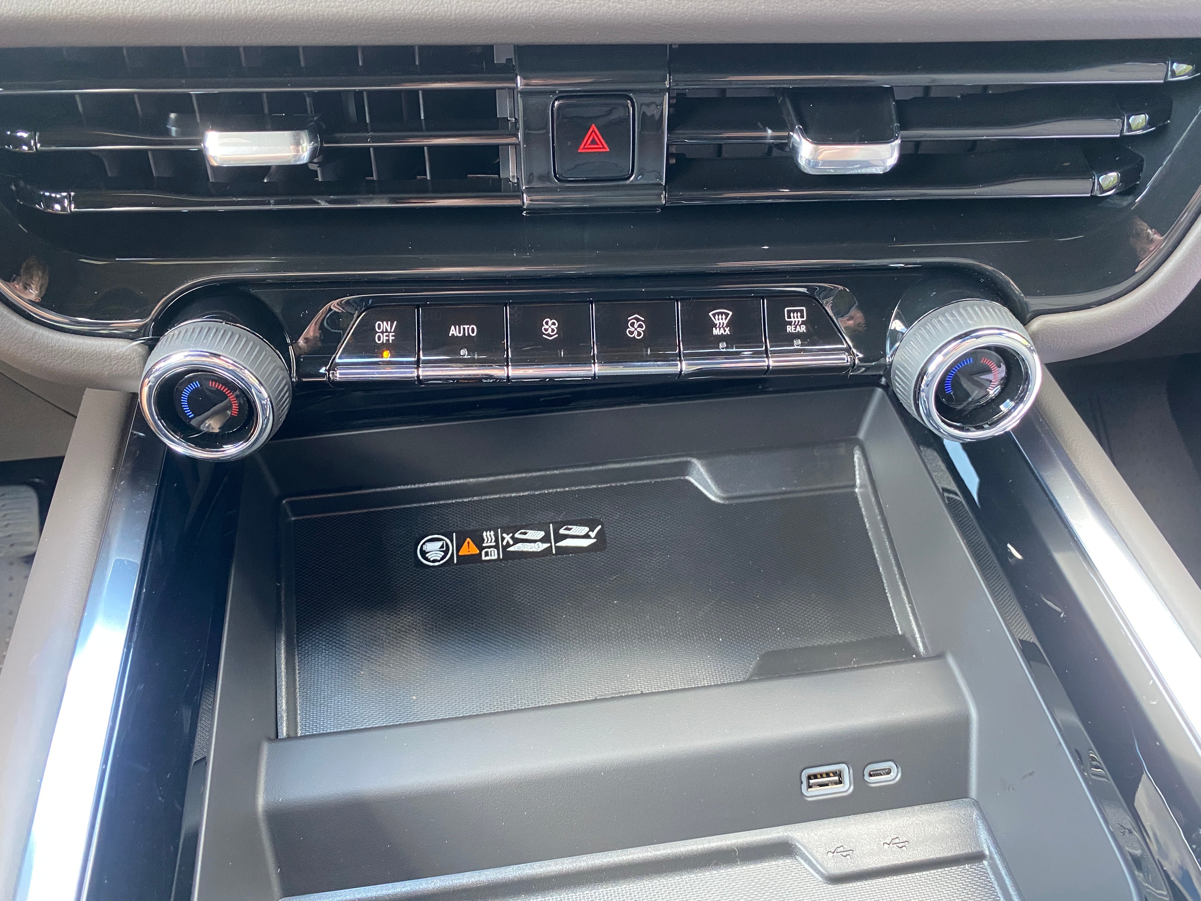 2026 Chevrolet Tahoe Z71 - Photo 22