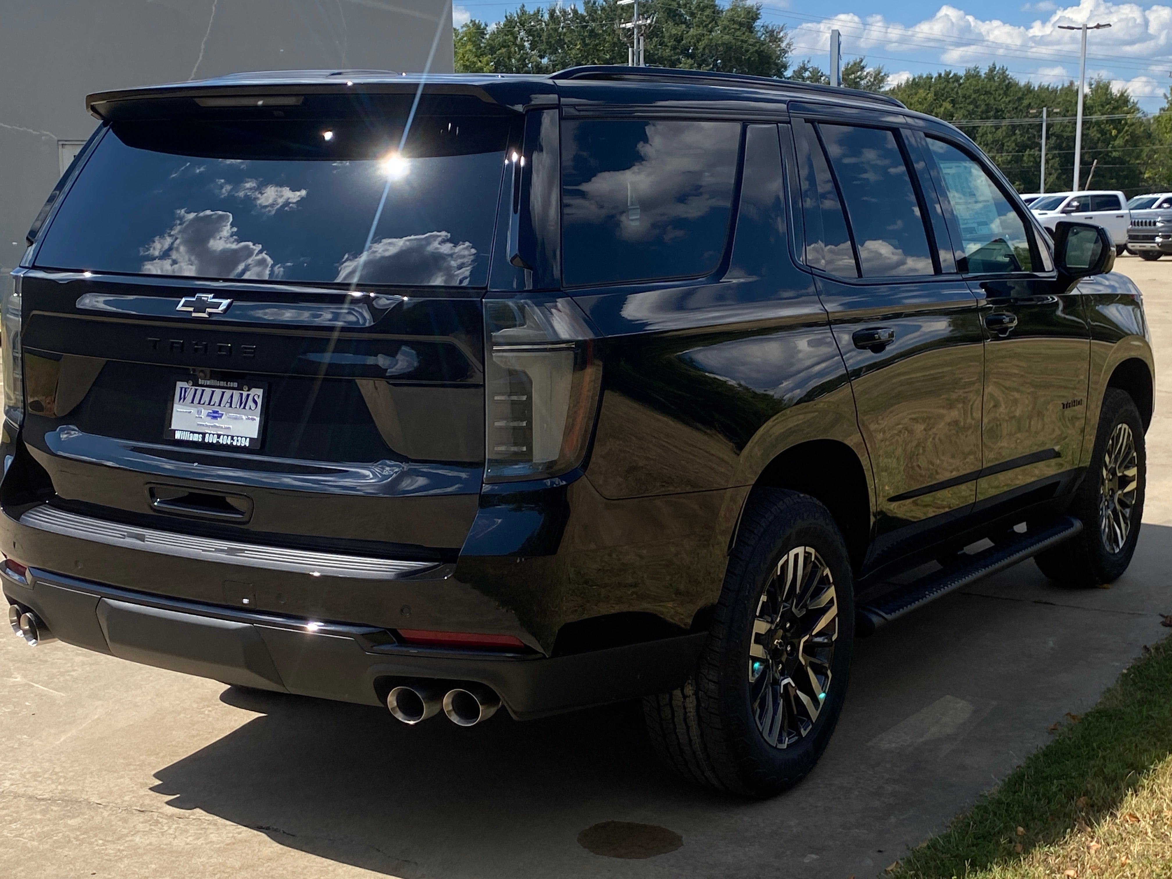 2026 Chevrolet Tahoe Z71 - Photo 7