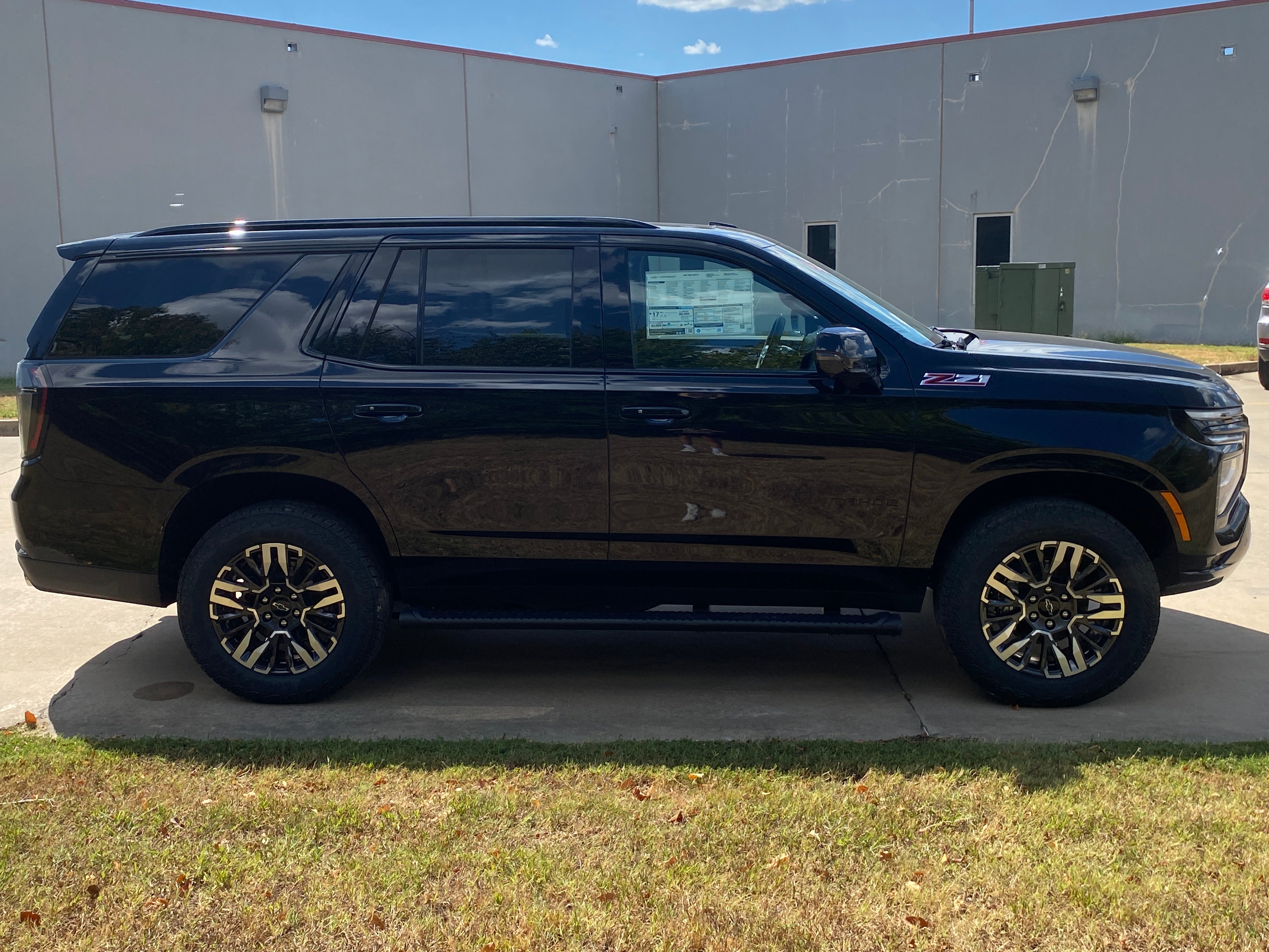 2026 Chevrolet Tahoe Z71 - Photo 8