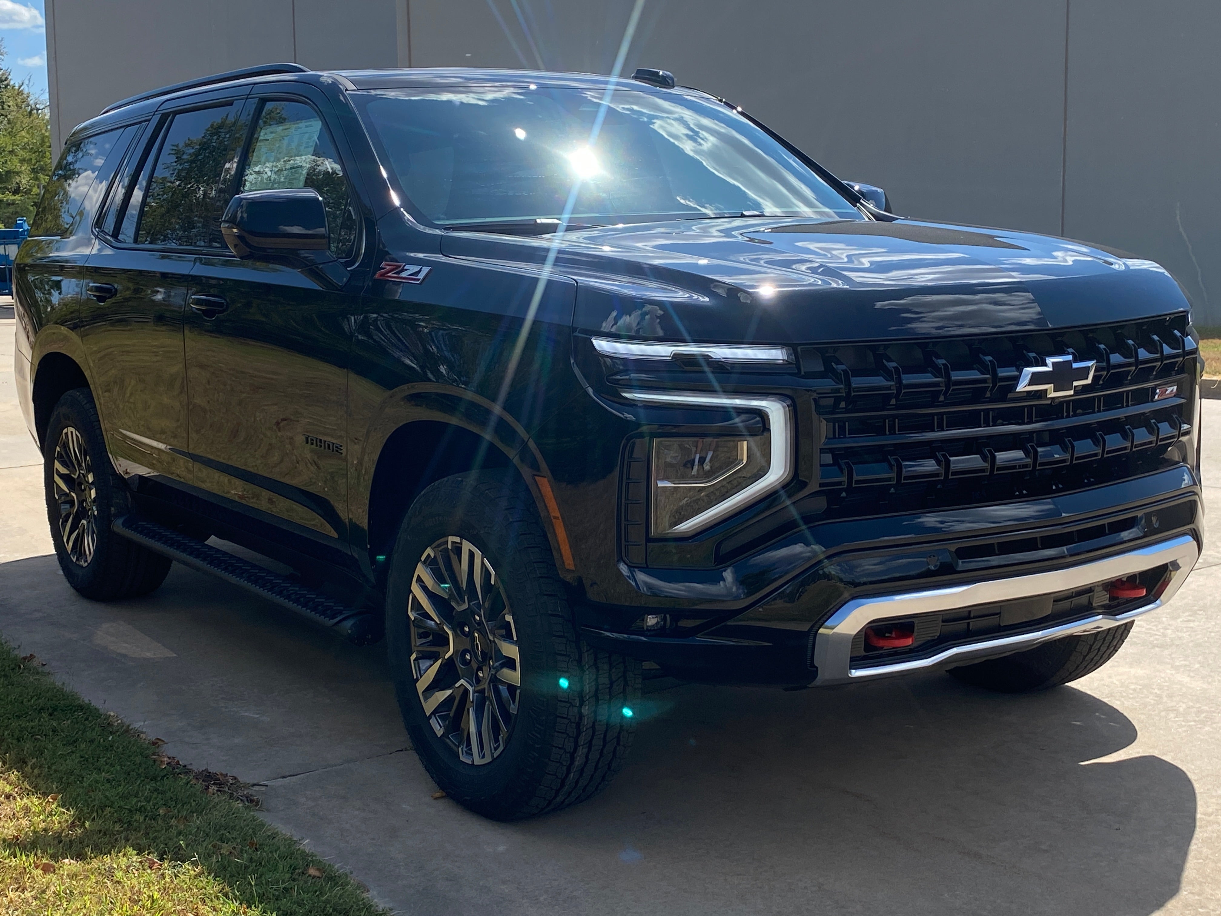 2026 Chevrolet Tahoe Z71 - Photo 9