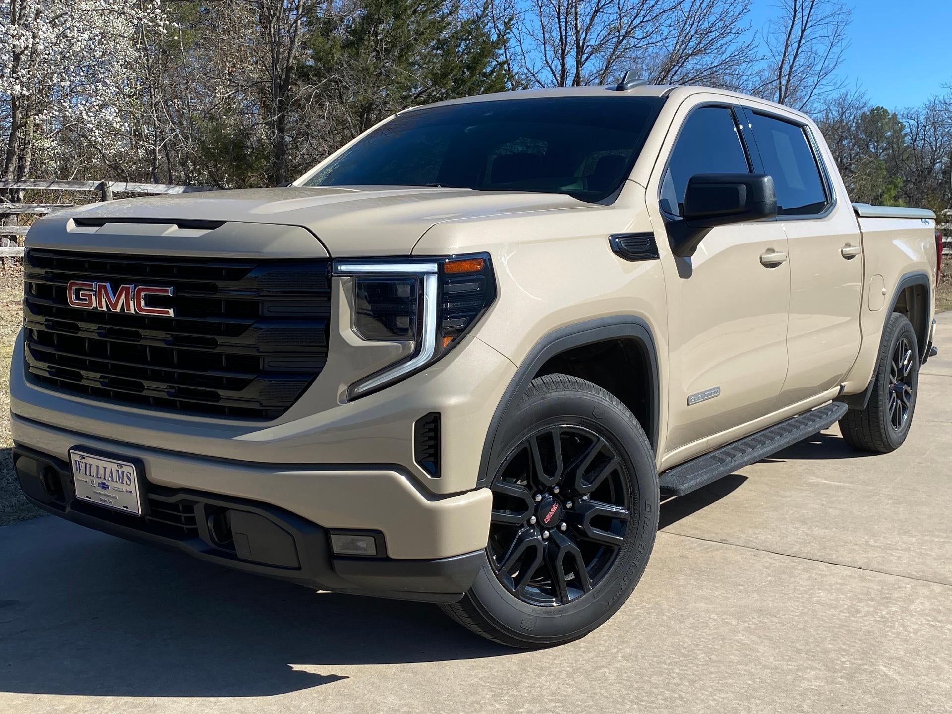 2023 GMC Sierra 1500 Elevation