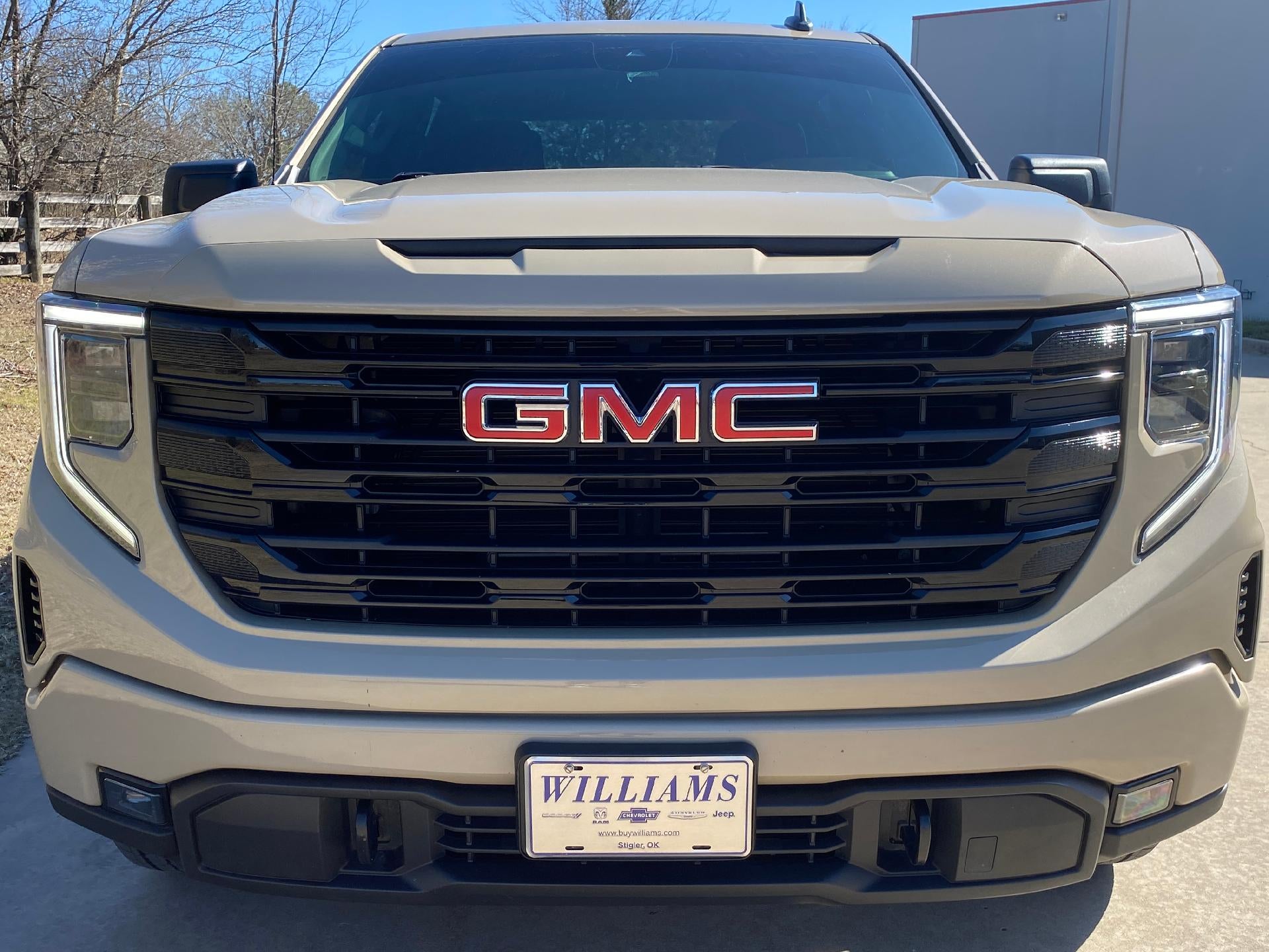 2023 GMC Sierra 1500 Elevation