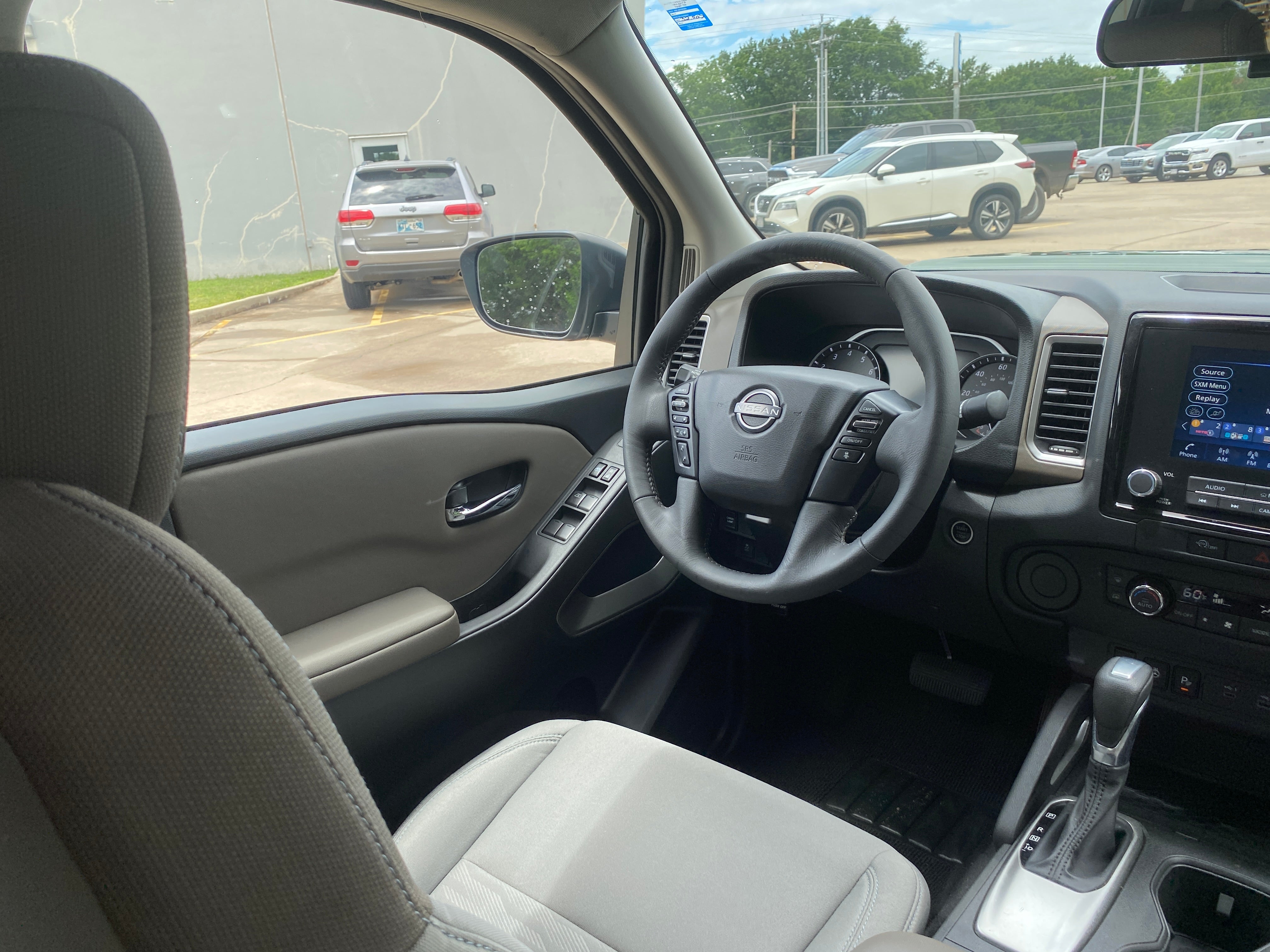 2024 Nissan Frontier SV