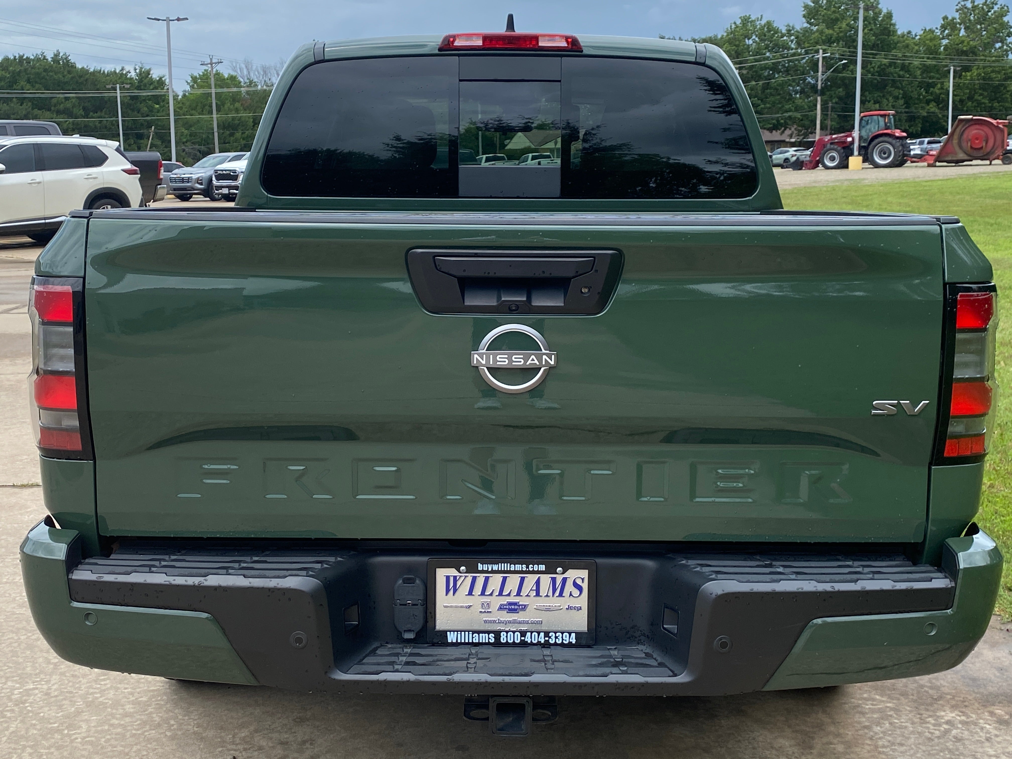 2024 Nissan Frontier SV