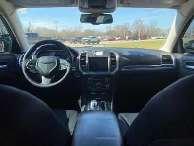 2018 Chrysler 300 Touring