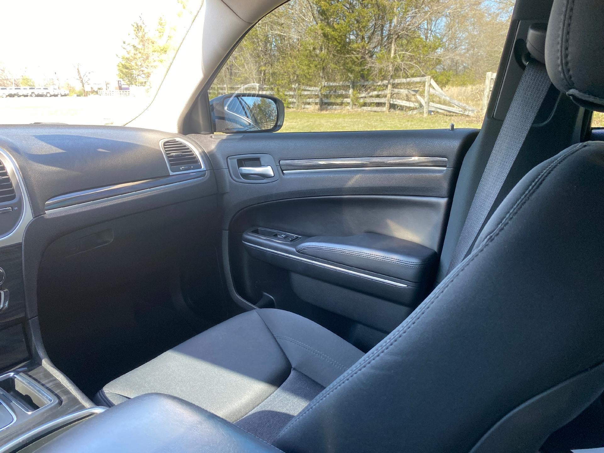 2018 Chrysler 300 Touring