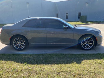 2018 Chrysler 300 Touring