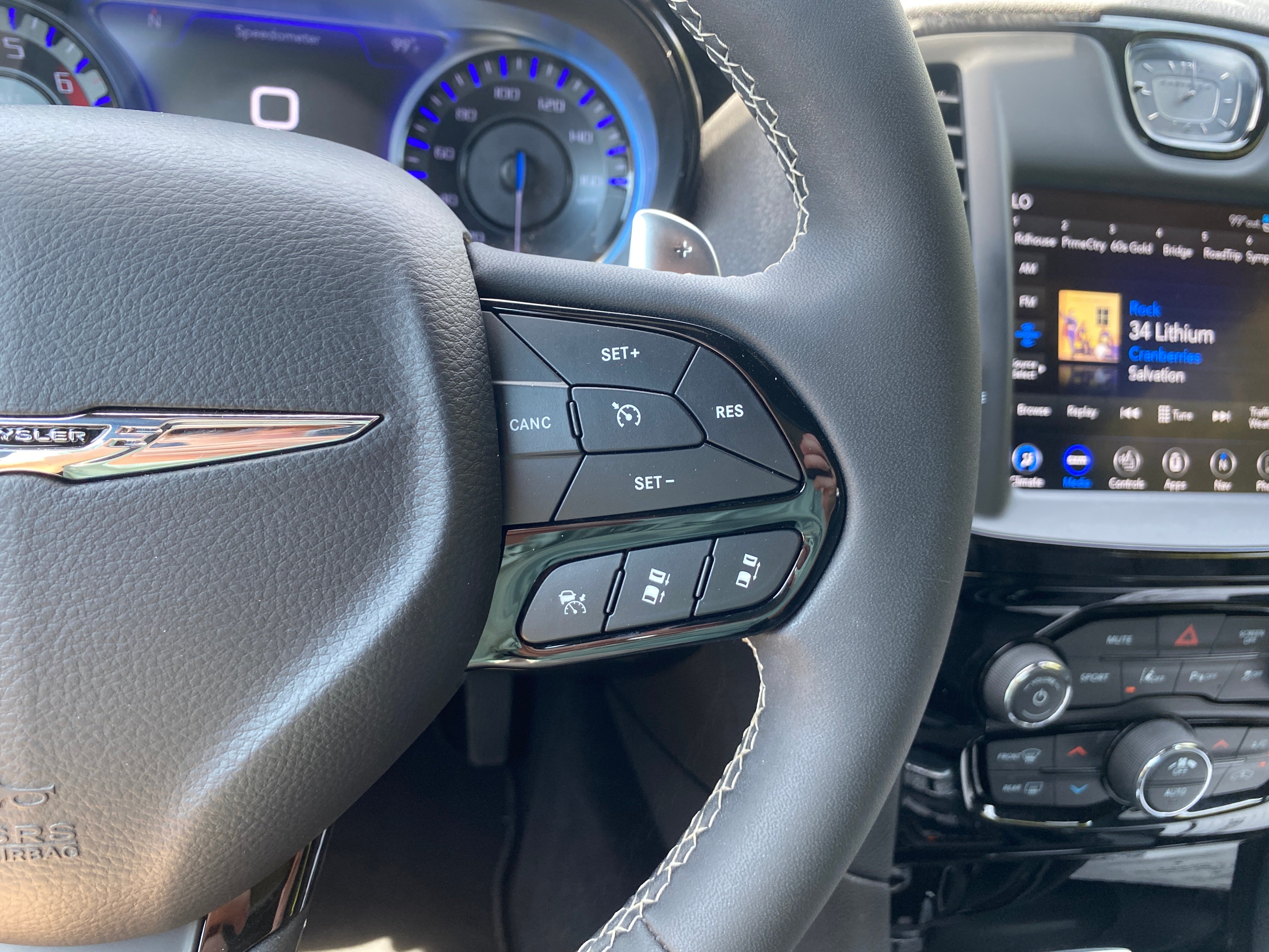 2023 Chrysler 300 300S