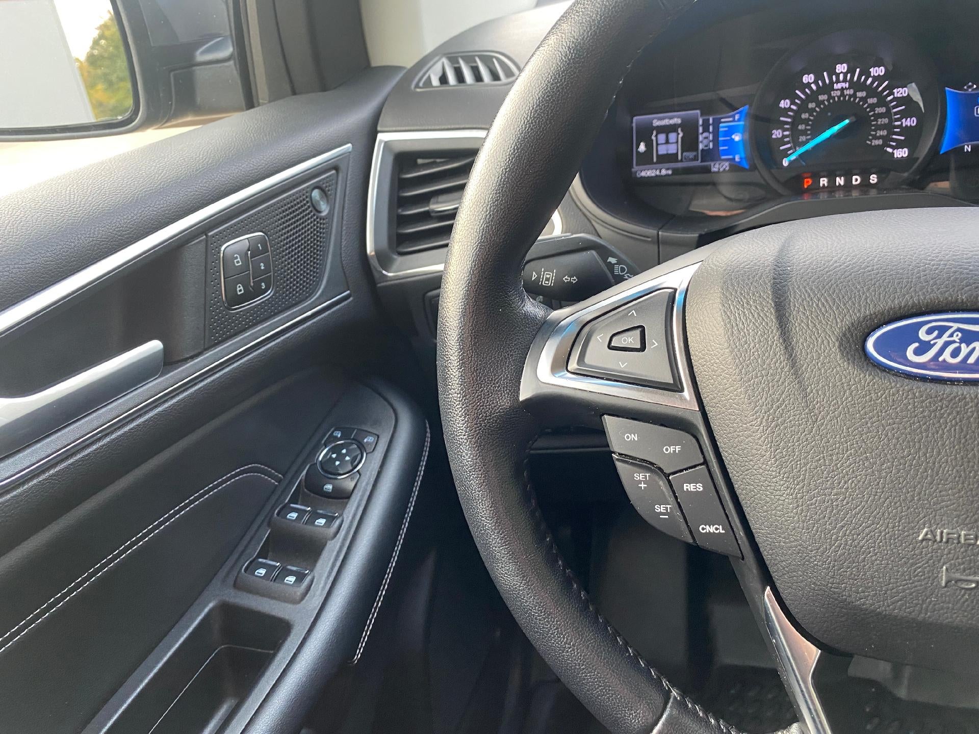 2023 Ford Edge Titanium