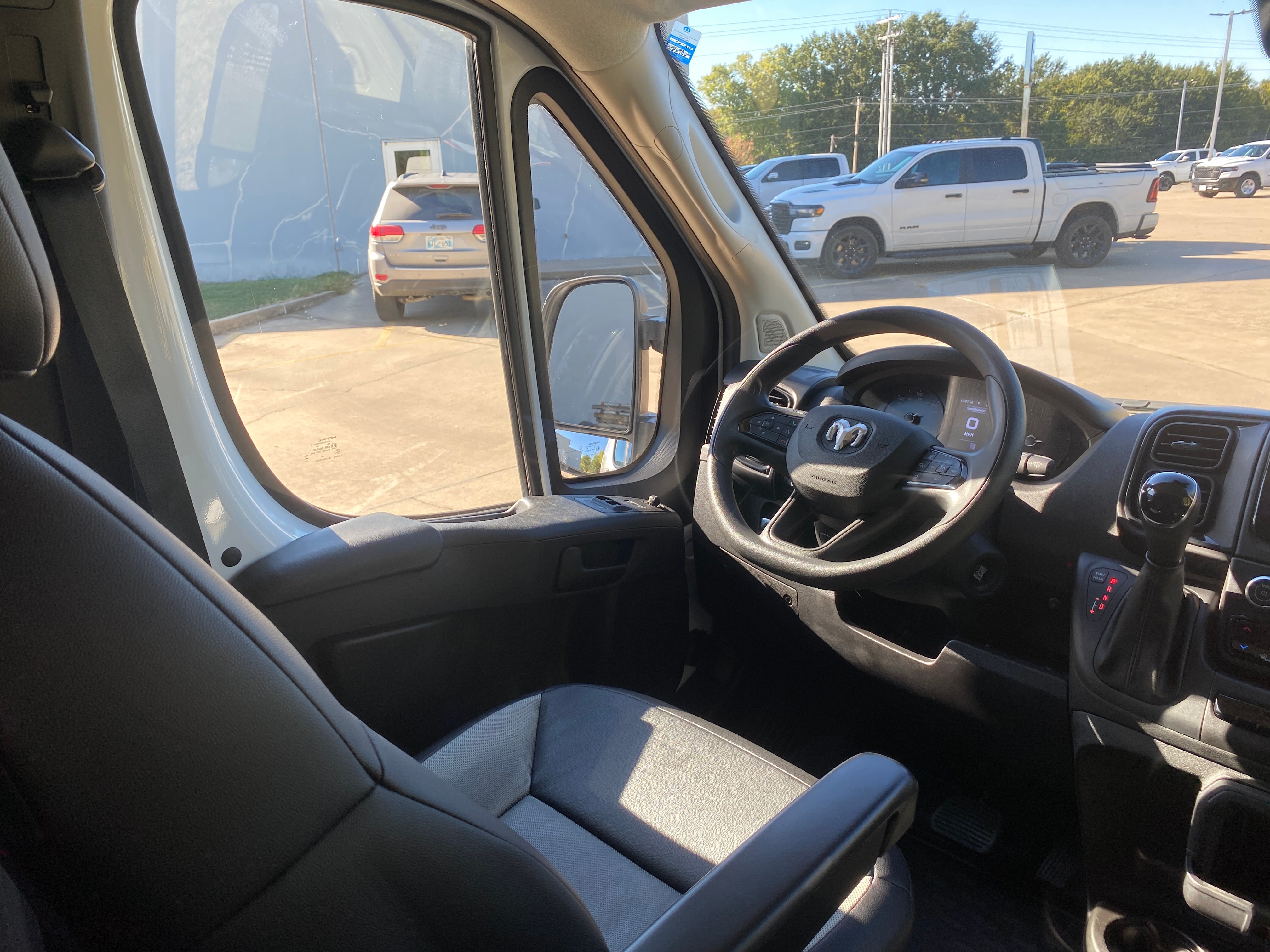 2025 RAM ProMaster Cargo Van Tradesman
