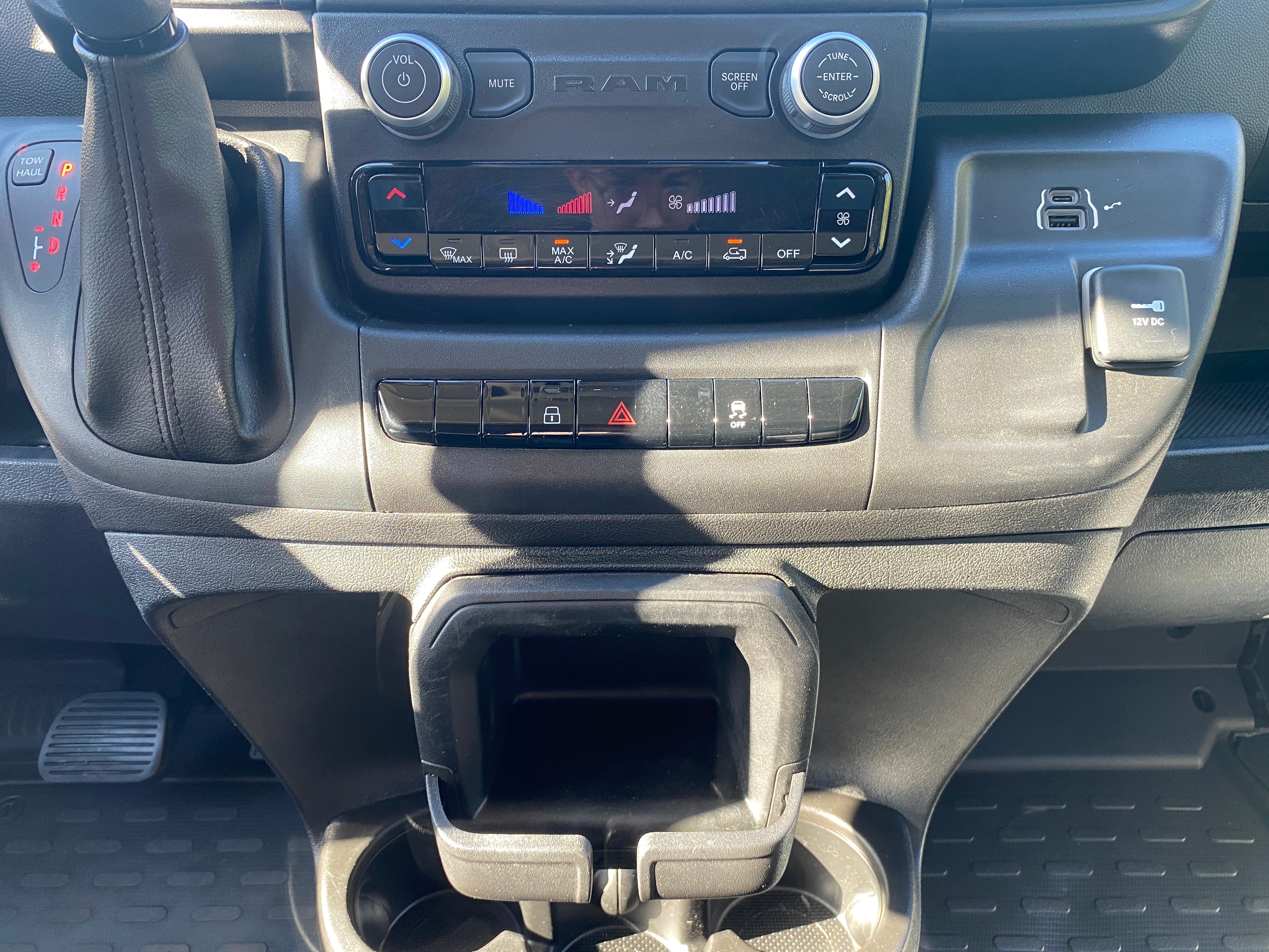2025 RAM ProMaster Cargo Van Tradesman