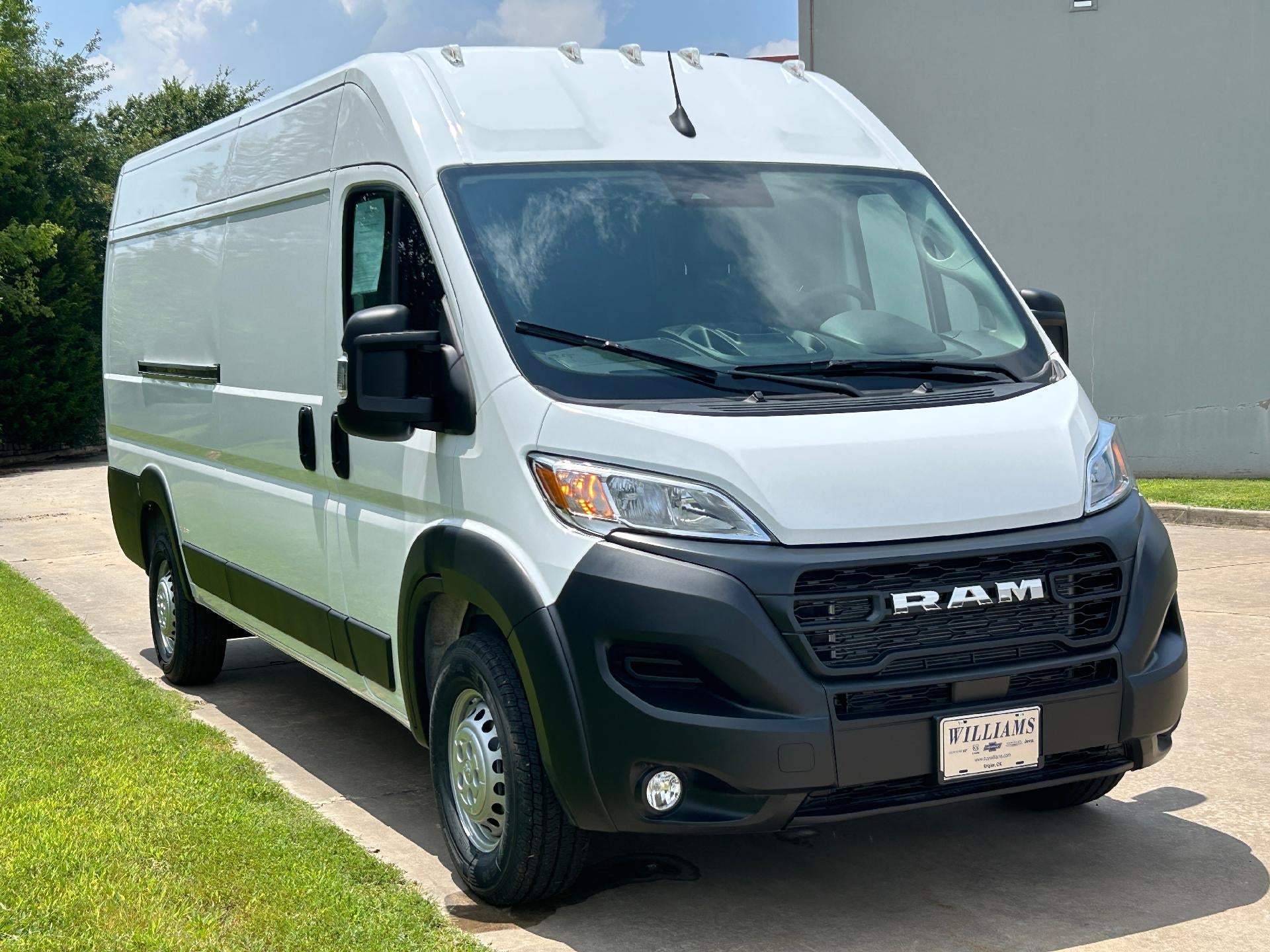 2025 RAM ProMaster Cargo Van Tradesman