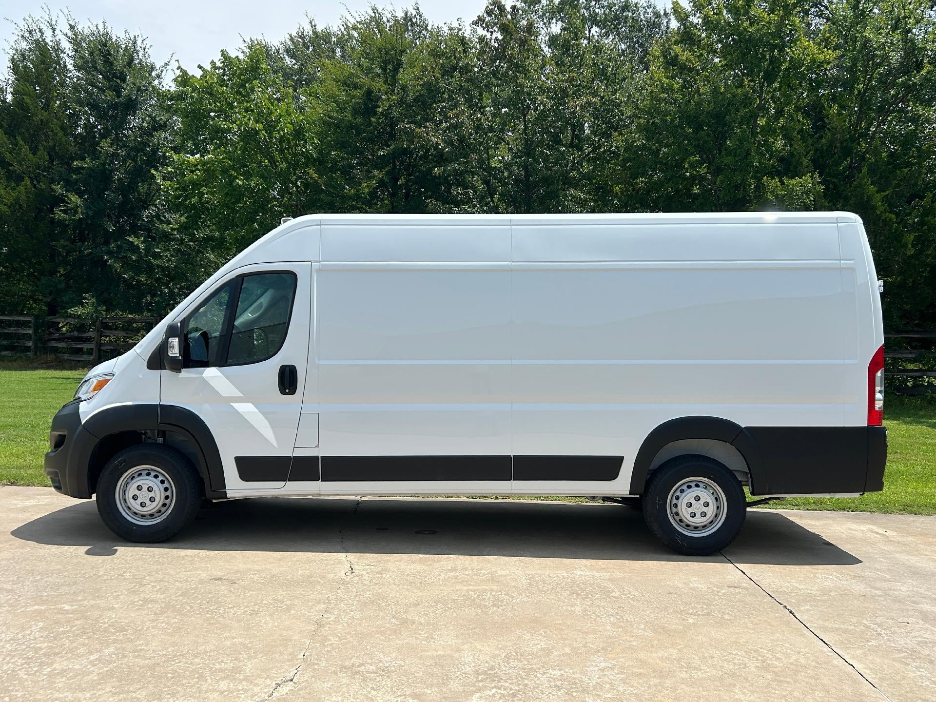 2025 RAM ProMaster Cargo Van Tradesman